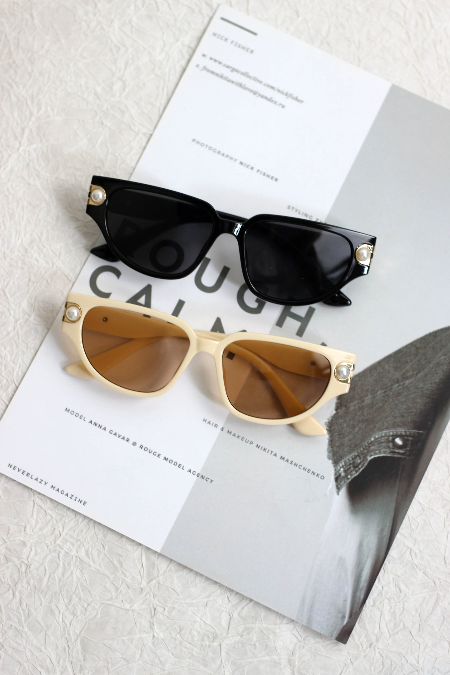 A2506ZS64018 - Pearl Hinge Folding Sunglasses ¨C Retro Cat-Eye Style