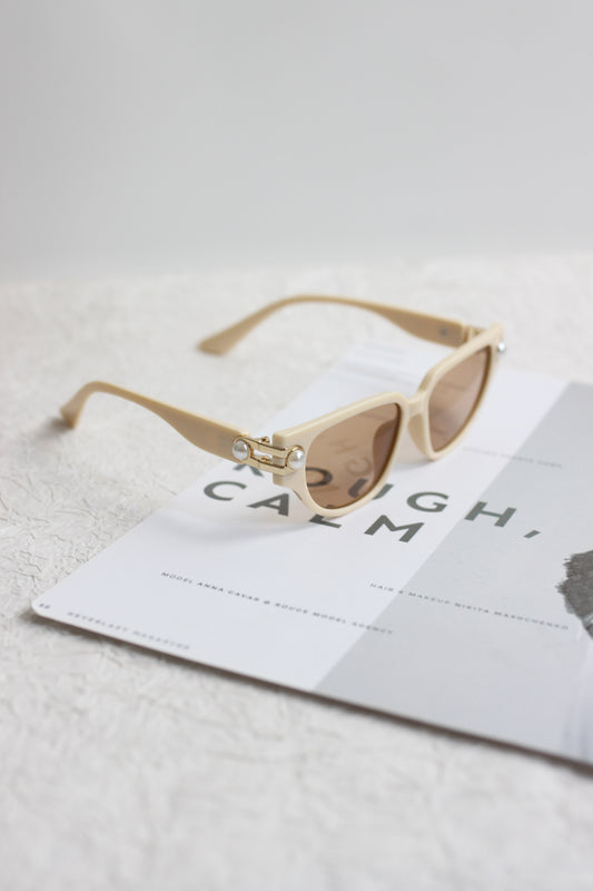 A2506ZS64018 - Pearl Hinge Folding Sunglasses ¨C Retro Cat-Eye Style