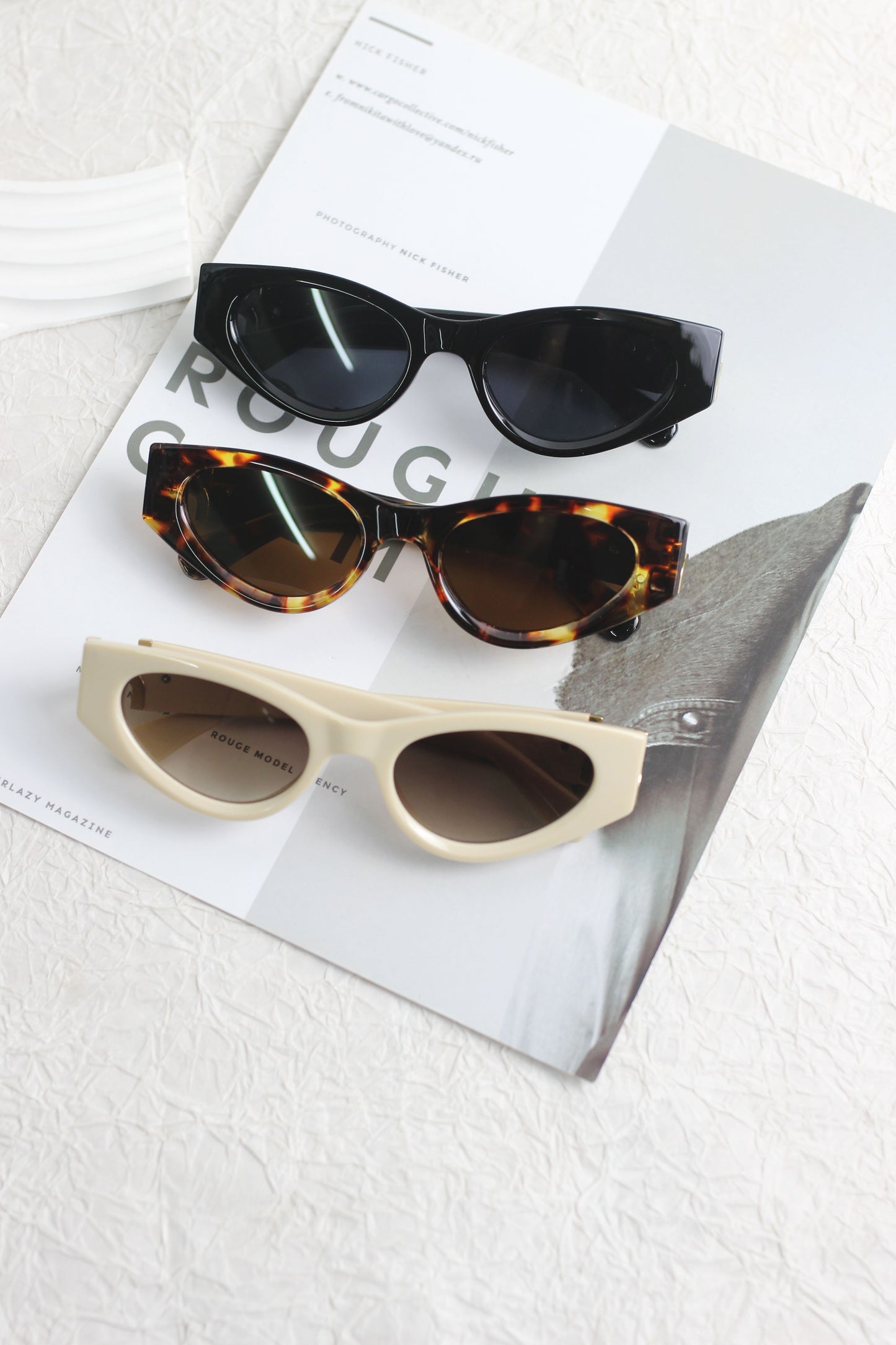A2507CC14978 - Bold Retro Cat-Eye Sunglasses
