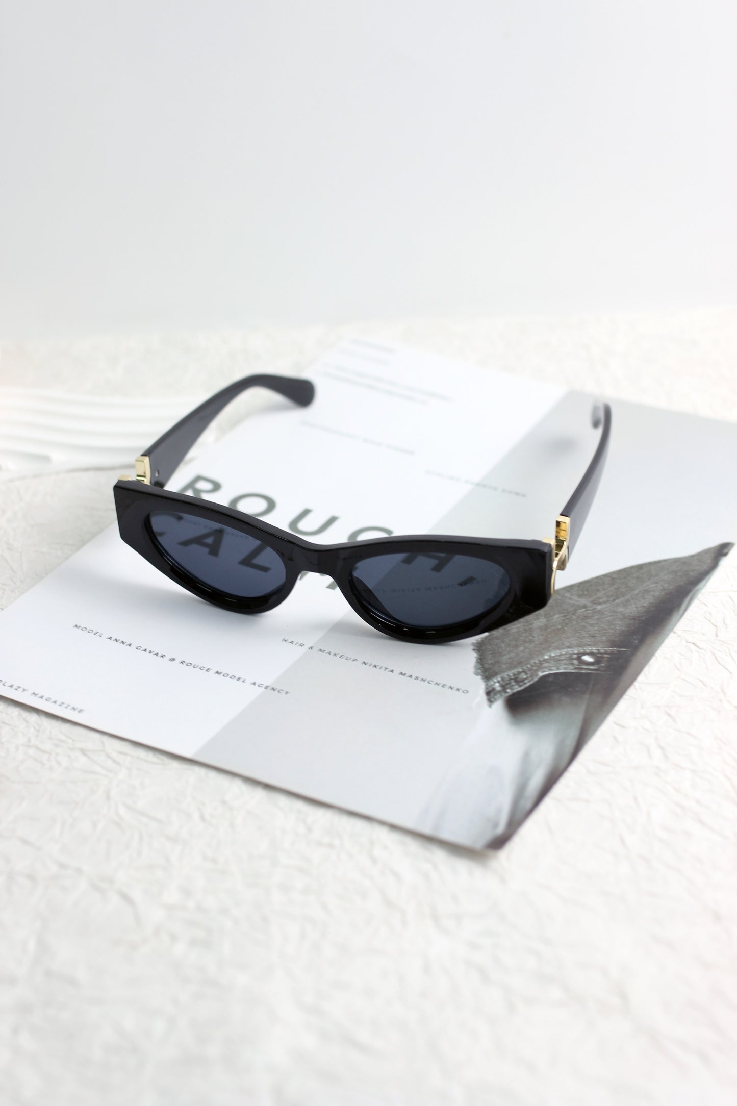 A2507CC14978 - Bold Retro Cat-Eye Sunglasses