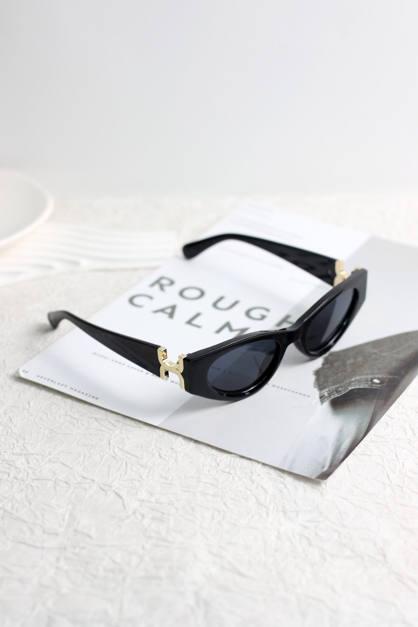 A2507CC14978 - Bold Retro Cat-Eye Sunglasses