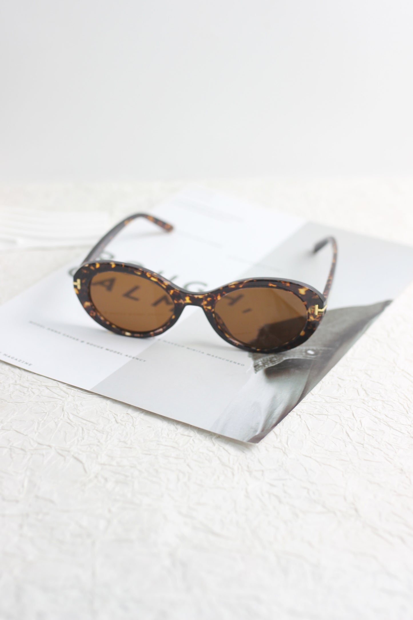 A2507CC32458 -Retro Oval Cat-Eye Sunglasses