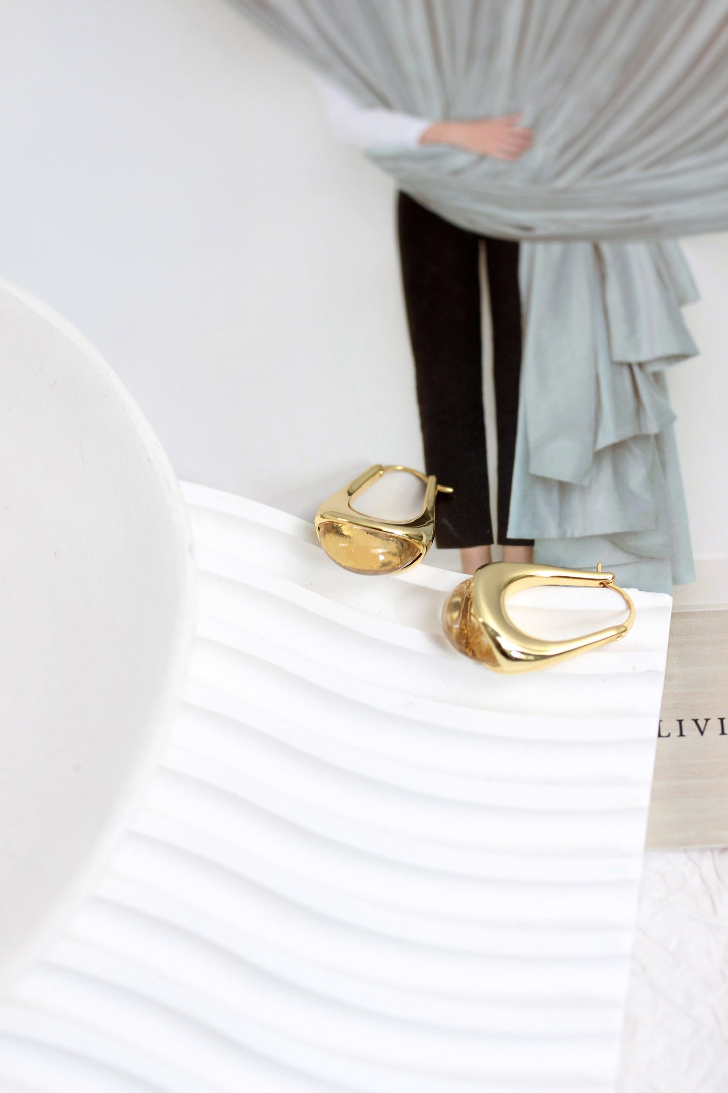 A2507FDX76911 - Modern Drop-Shaped Hoop Earrings