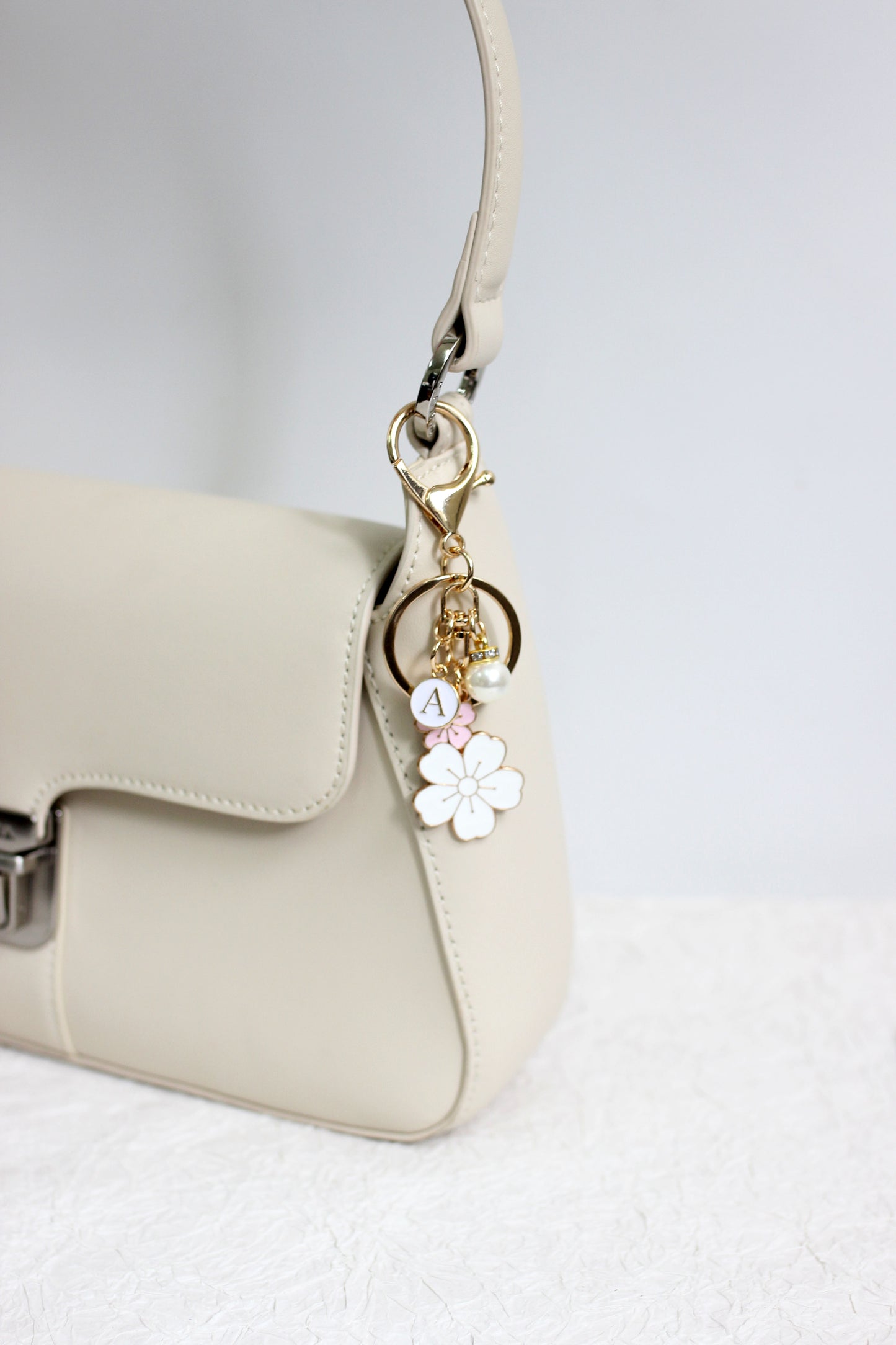 A2507HY25390 -Sakura Flower Initial Keychain Charm