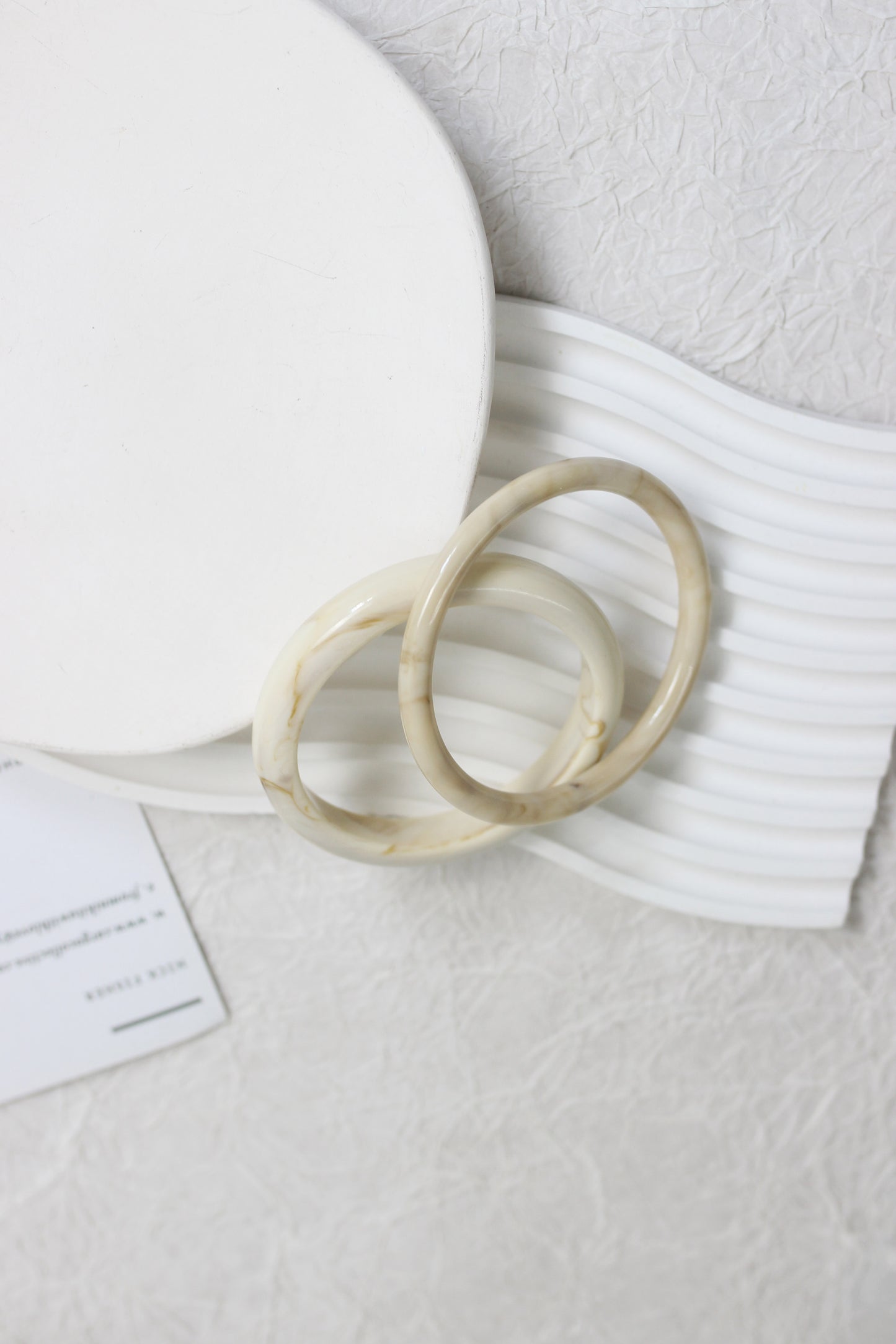 A2507JH53837 - Marbled Resin Bangle Bracelet