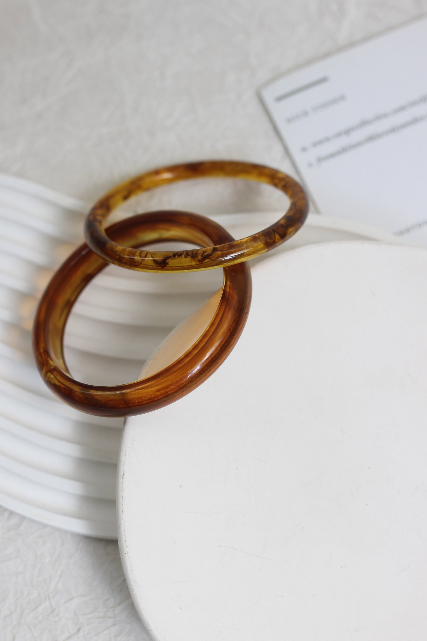 A2507JH53837 - Marbled Resin Bangle Bracelet