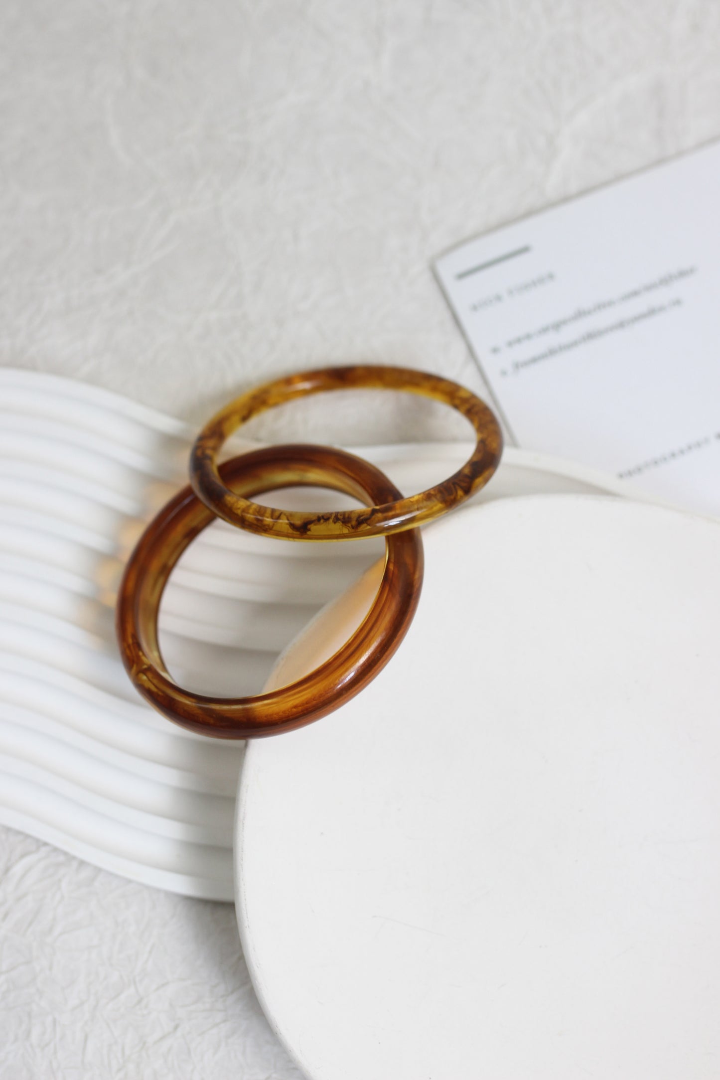 A2507JH53837 - Marbled Resin Bangle Bracelet