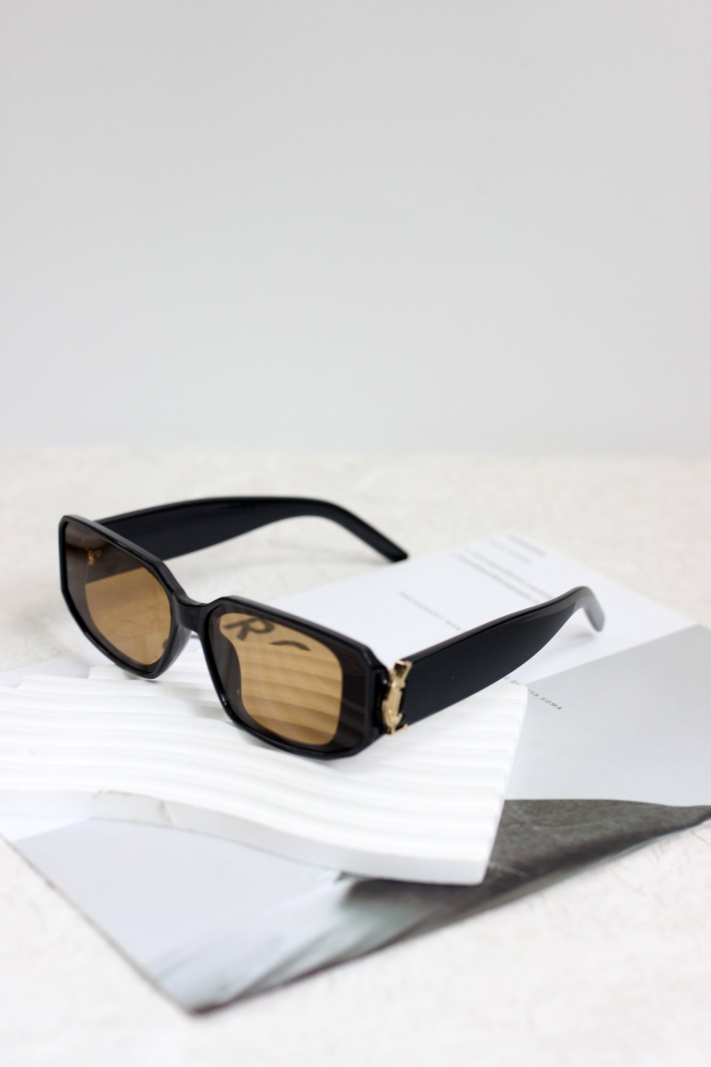 A2507KY54855 - Retro Rectangle Sunglasses