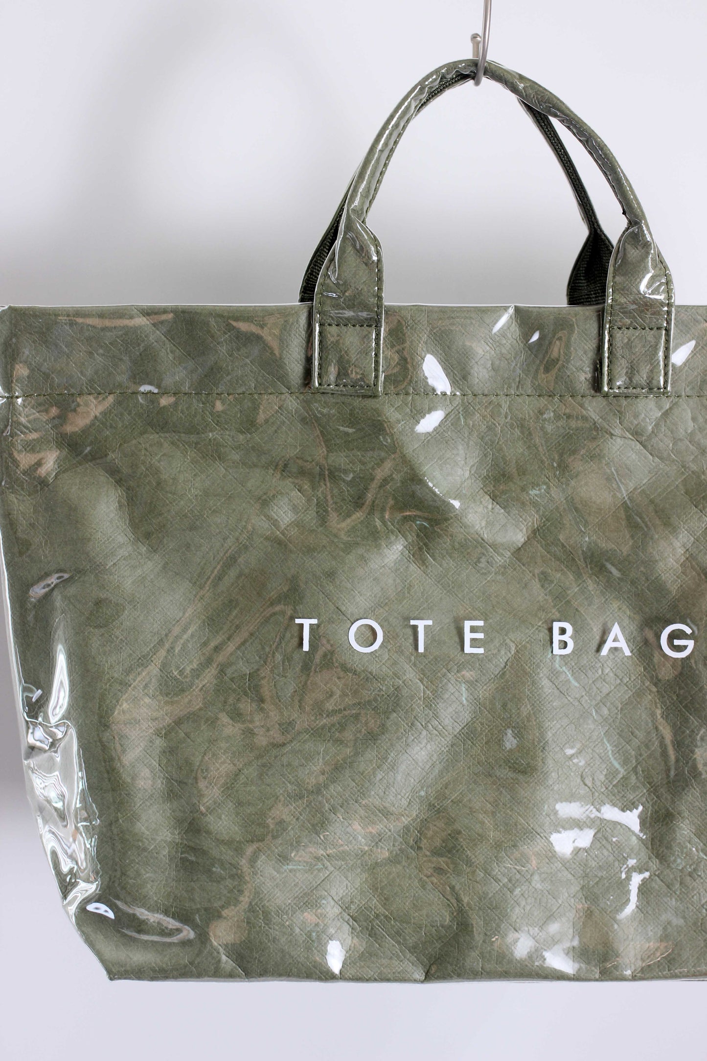 A2507LS23411 - Glossy PU Tote Bag ¨C Minimalist Daily Handbag