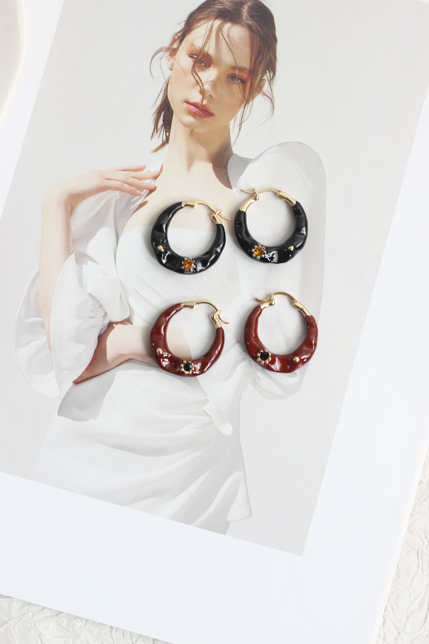 A2507QY63197 - Glossy Resin Gemstone Hoop Earrings