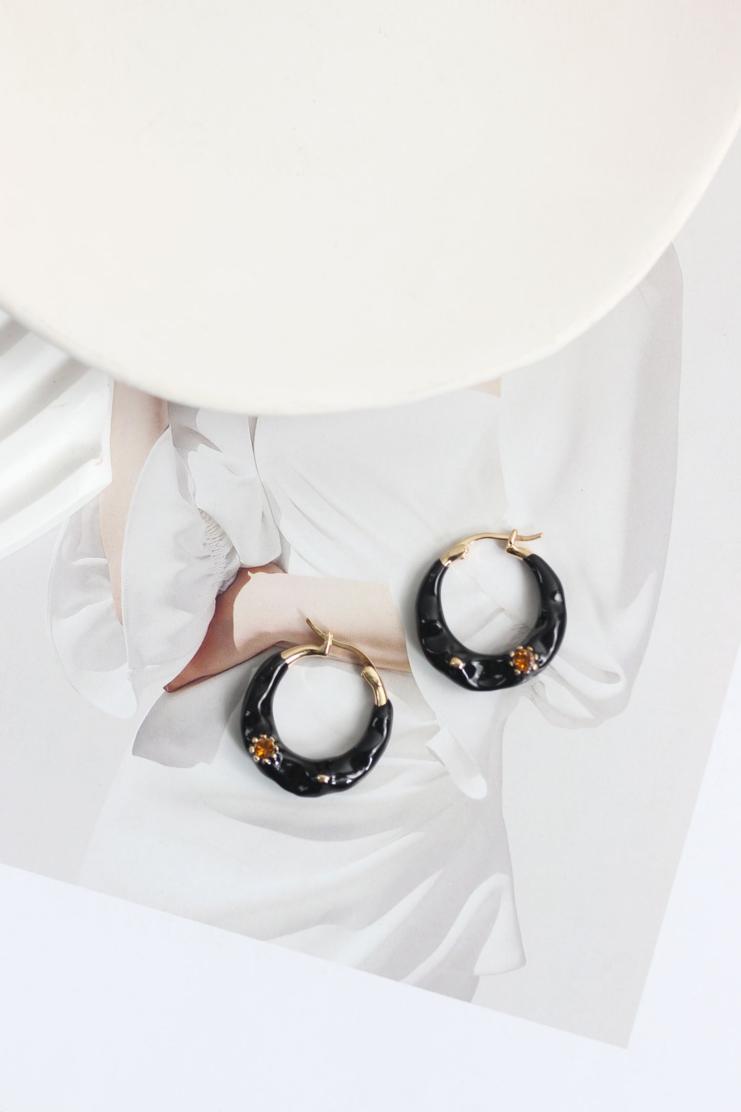 A2507QY63197 - Glossy Resin Gemstone Hoop Earrings