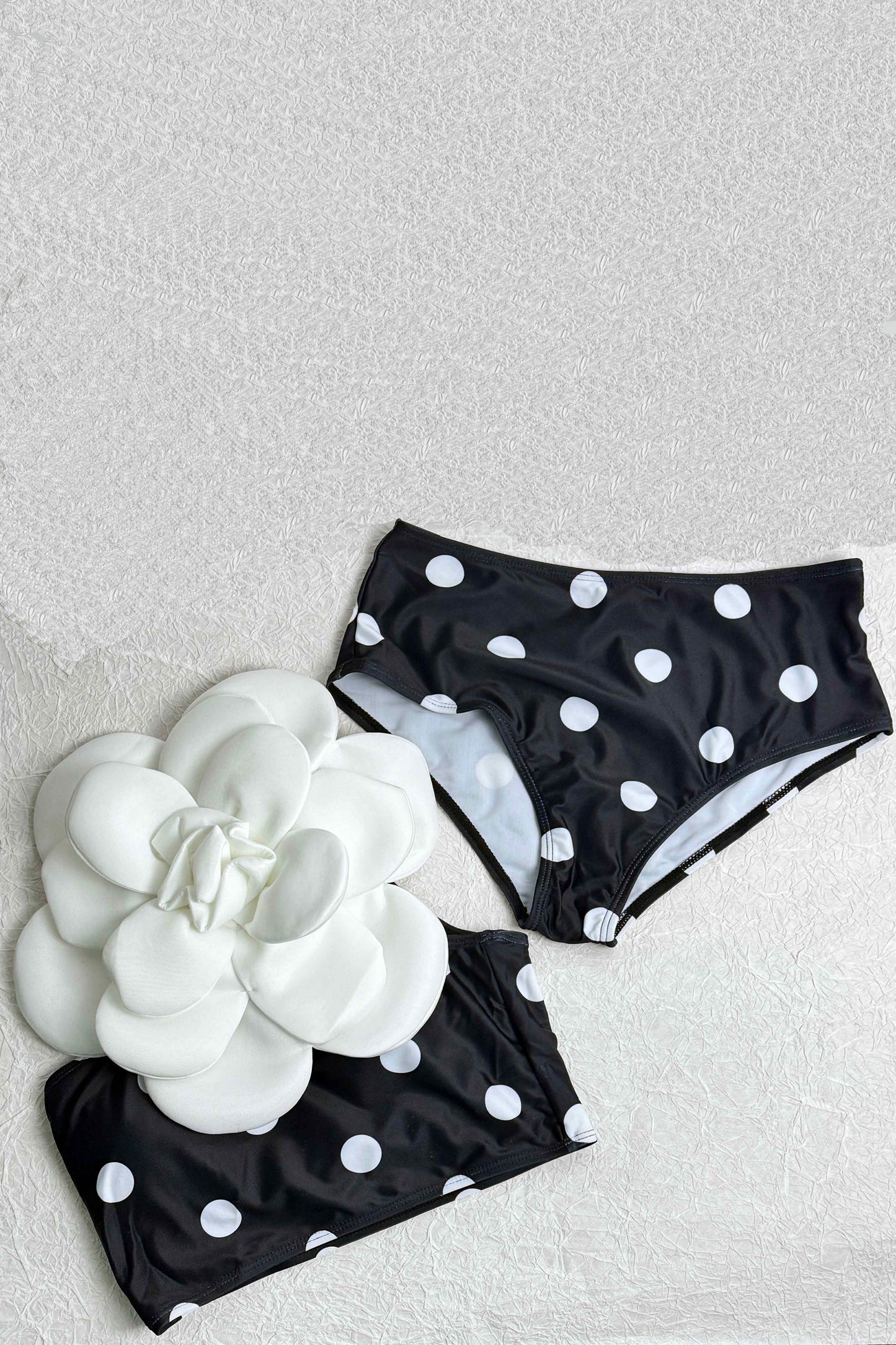 B2502QJY44645 - Floral Embellished One-Shoulder Bikini Set