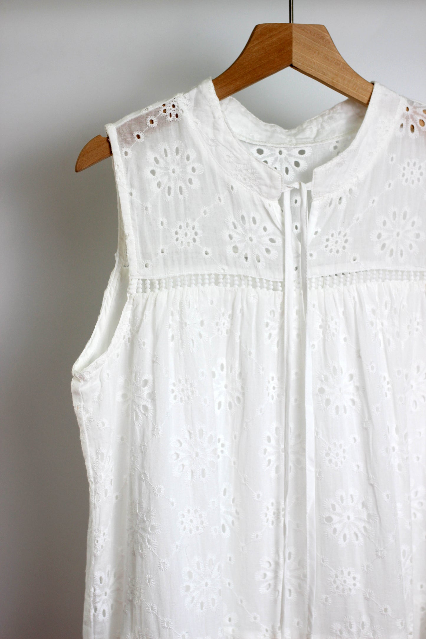 D2403BFZY91134 - ESCAPING SHADOWS WHITE LACE MINI DRESS