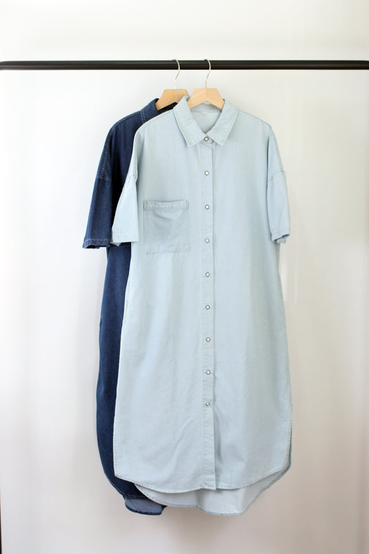 D2403MN96880 -DAISY DREAM DENIM SHORT SLEEVE MIDI DRESS