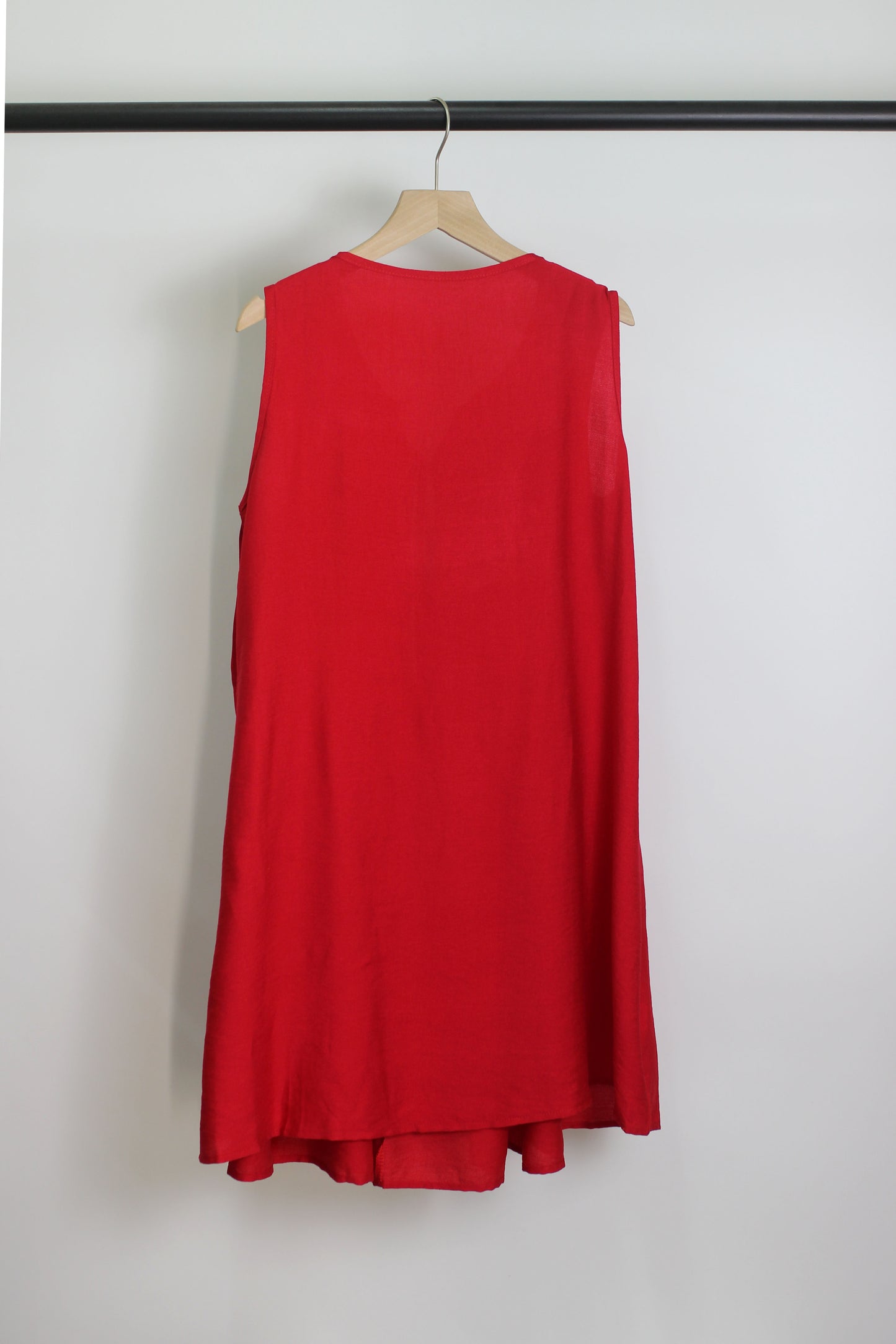D2501CXB79019 - Sleeveless Pleated Summer Dress with Front Tie