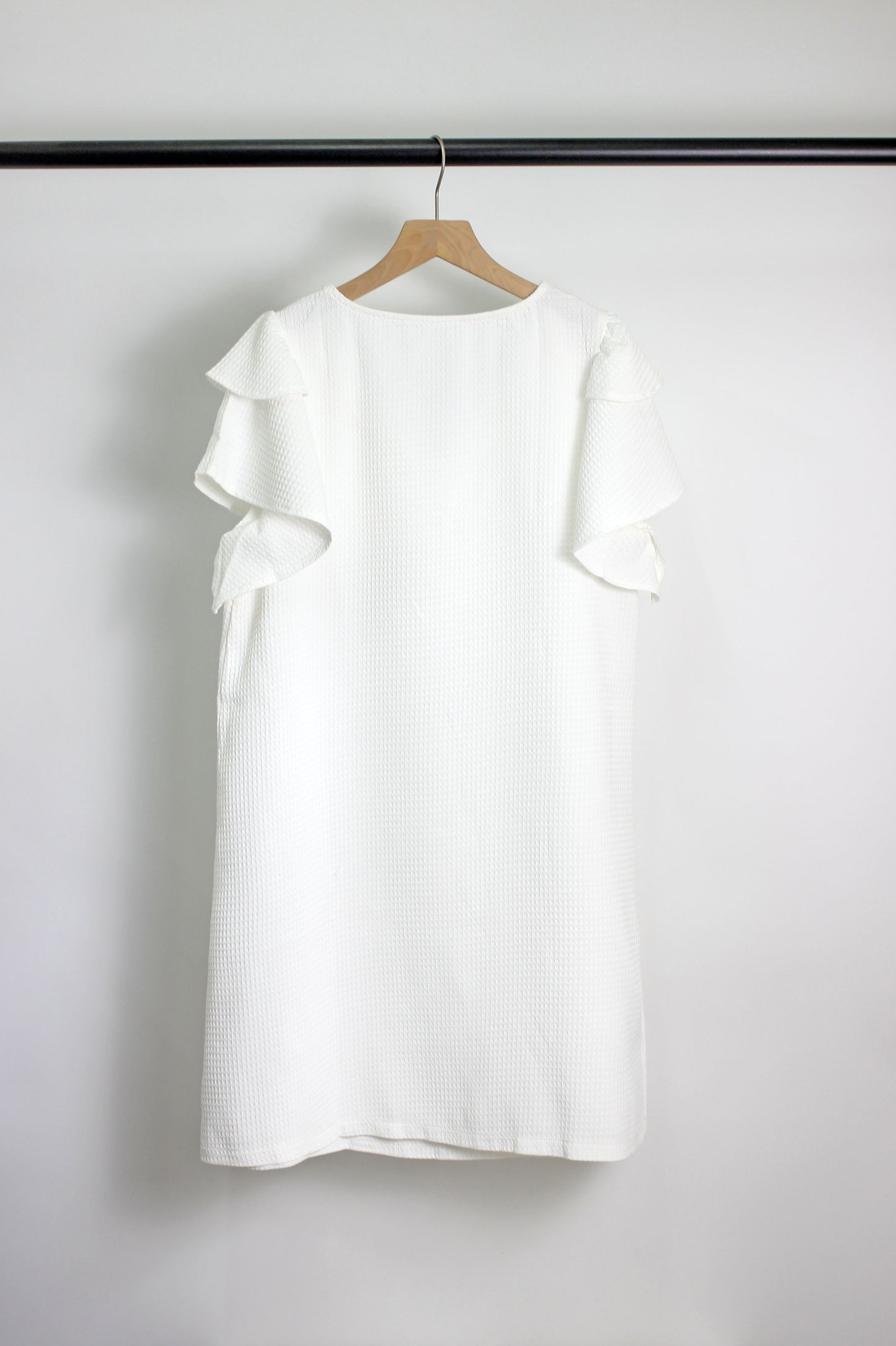 D2502TF10096 - Ruffled Sleeve V-Neck Textured Dress