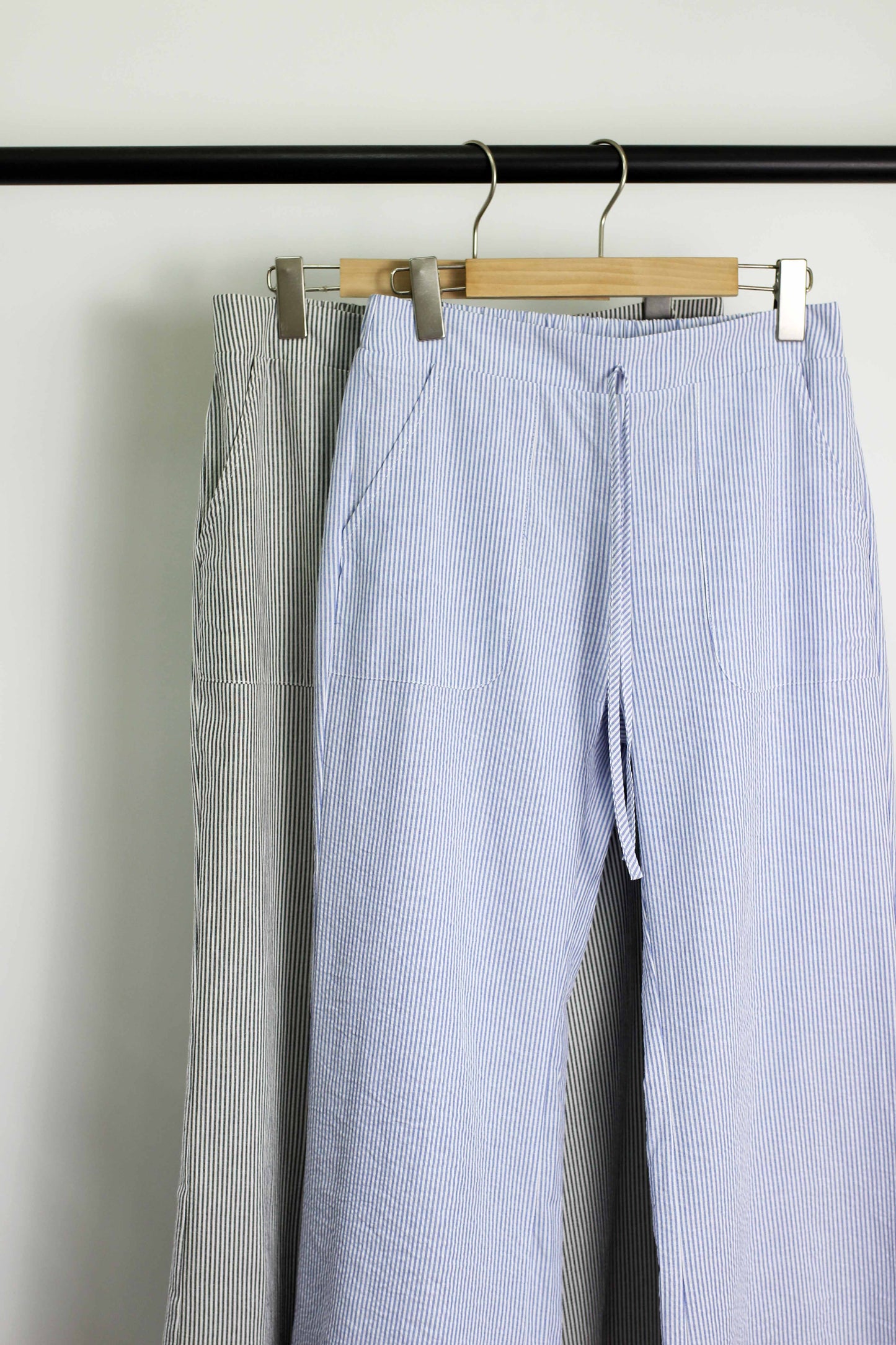 P2502TF39339 - Striped Wide-Leg Drawstring Pants