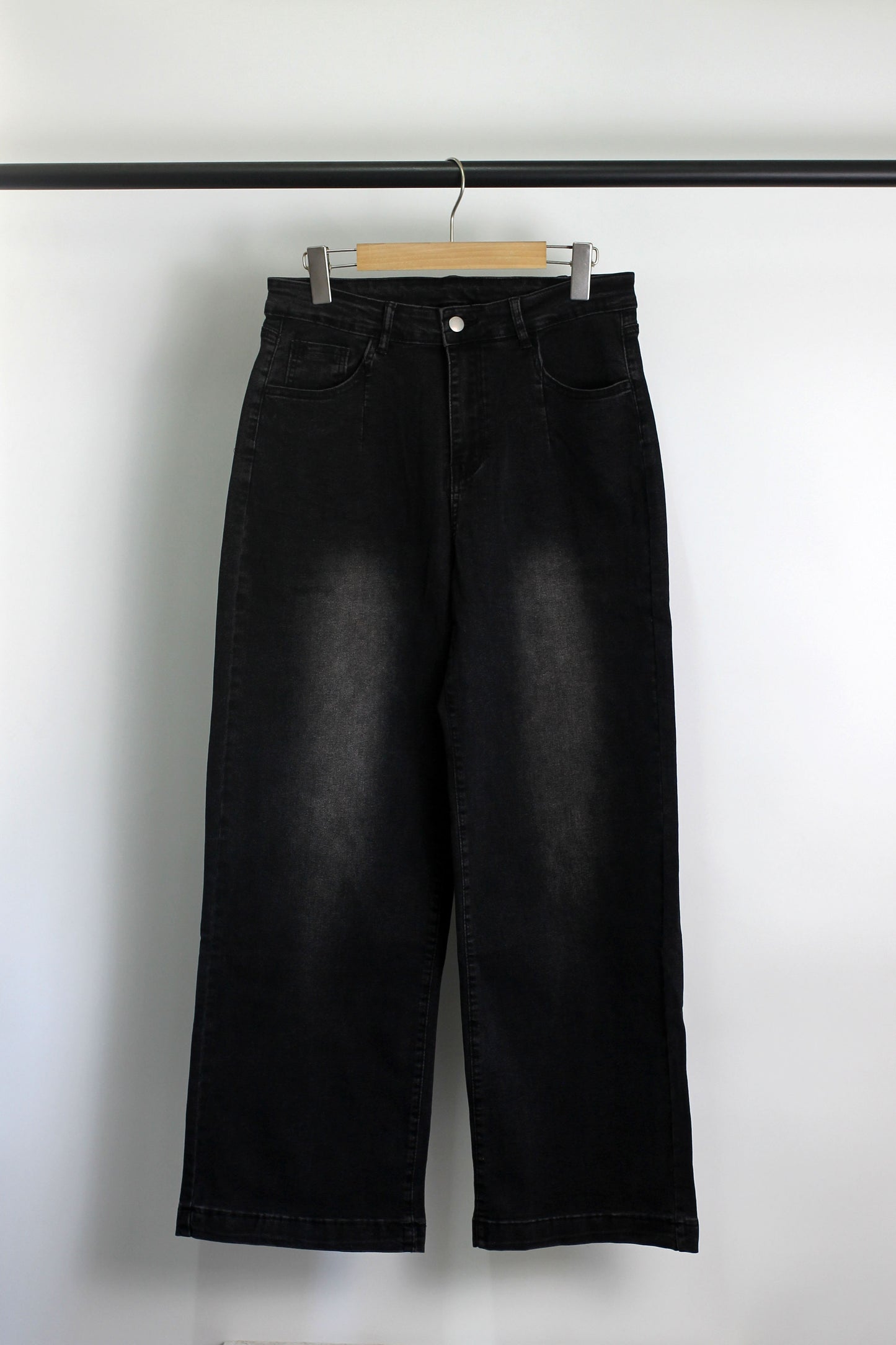 P2507XY38143 - High-Rise Wide-Leg Gradient Wash Jeans