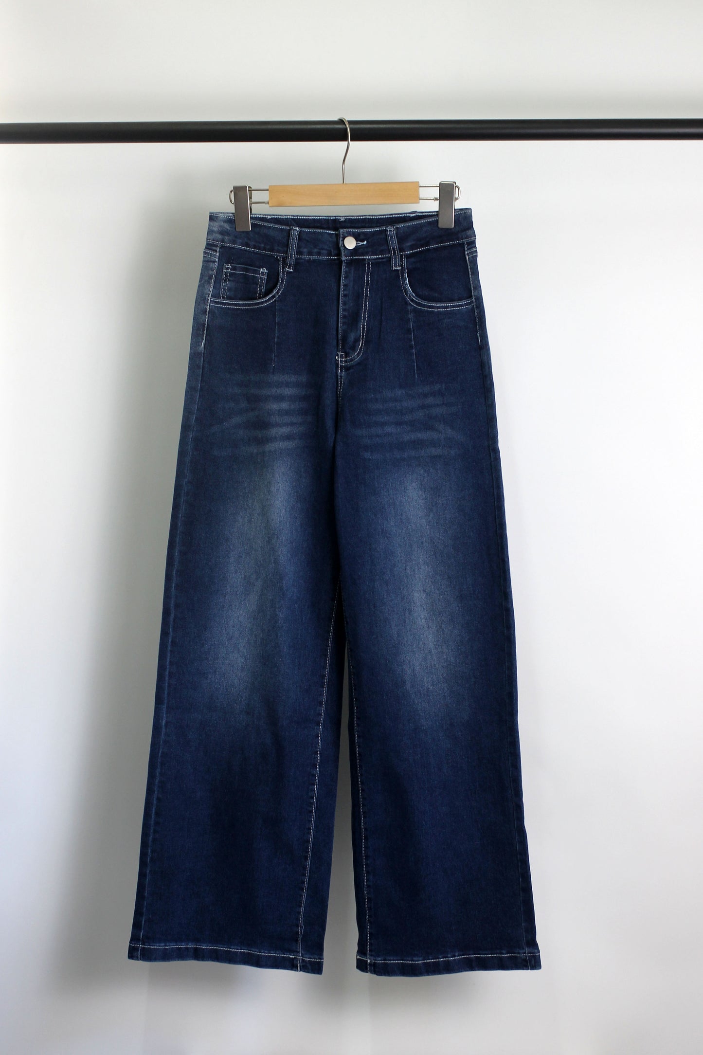 P2507XY38143 - High-Rise Wide-Leg Gradient Wash Jeans