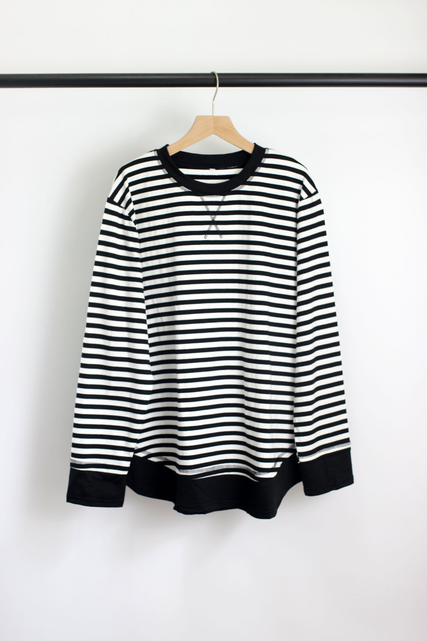 T2408KLD81711 - Striped Crewneck Sweatshirt