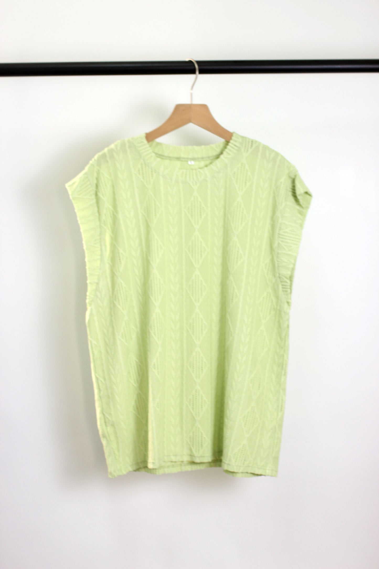 T2412WZD15665 - Sleeveless Textured Blouse