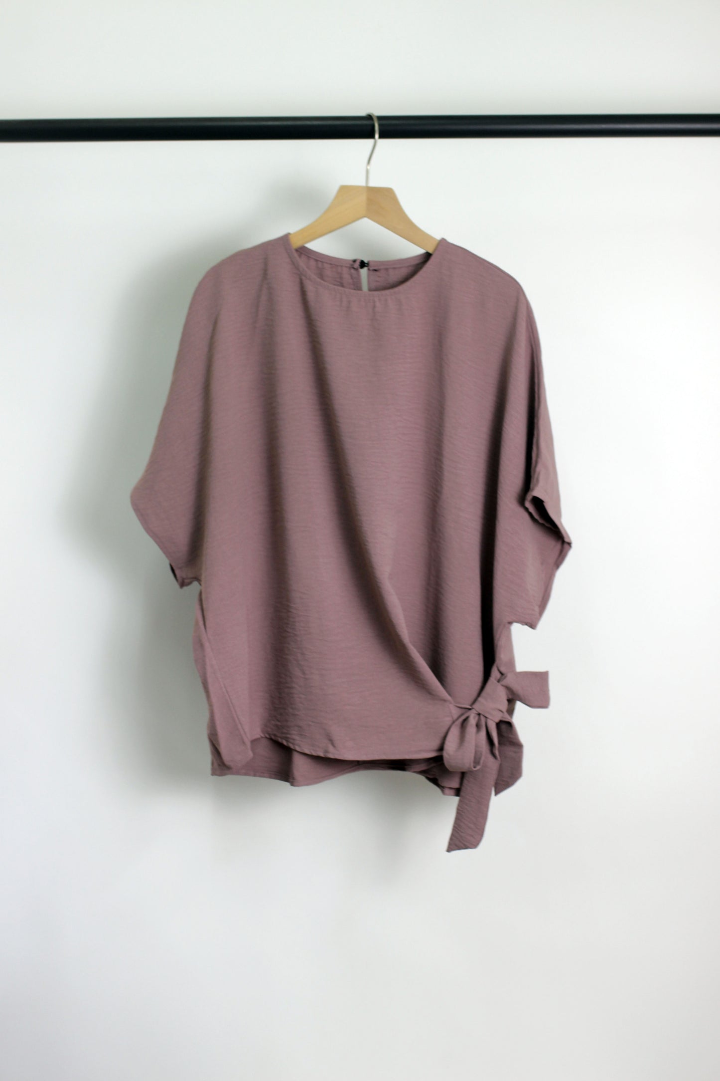 T2502AX36548 - Women's Side-Tie Blouse