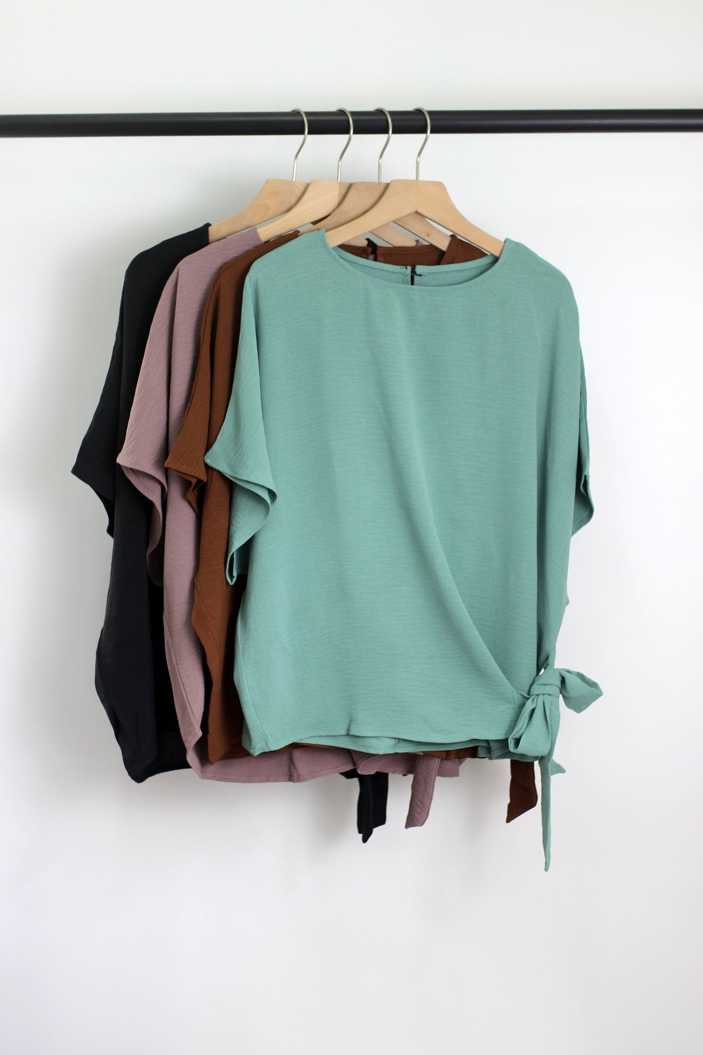 T2502AX36548 - Women's Side-Tie Blouse