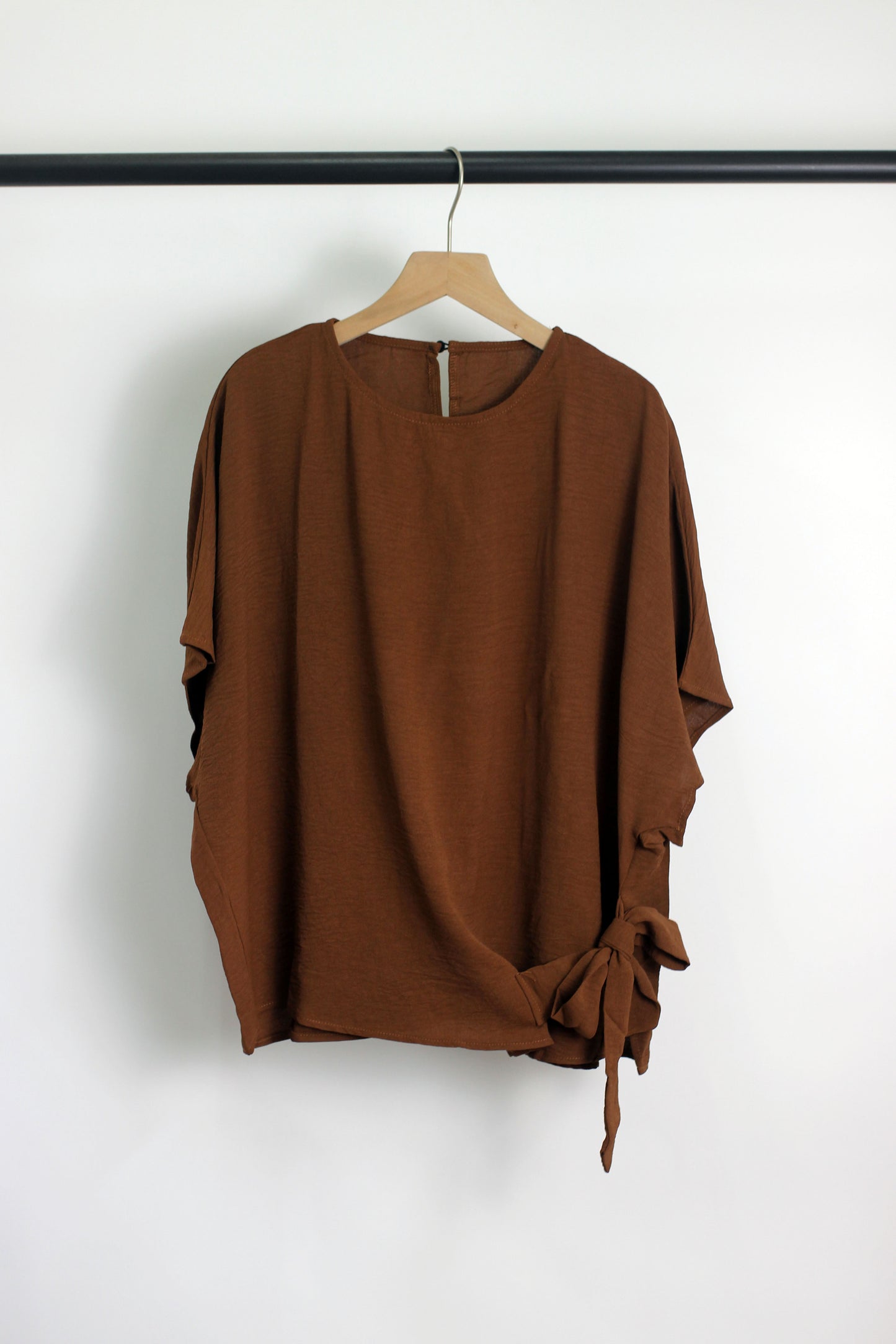 T2502AX36548 - Women's Side-Tie Blouse