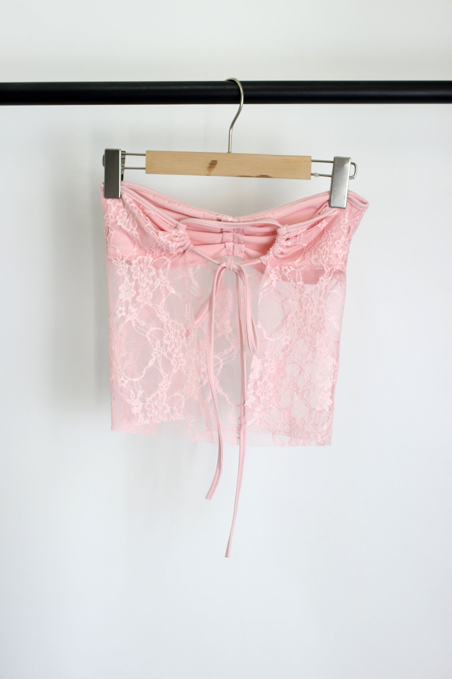 T2502LSFY98653 - Lace Strapless Bustier Crop Top