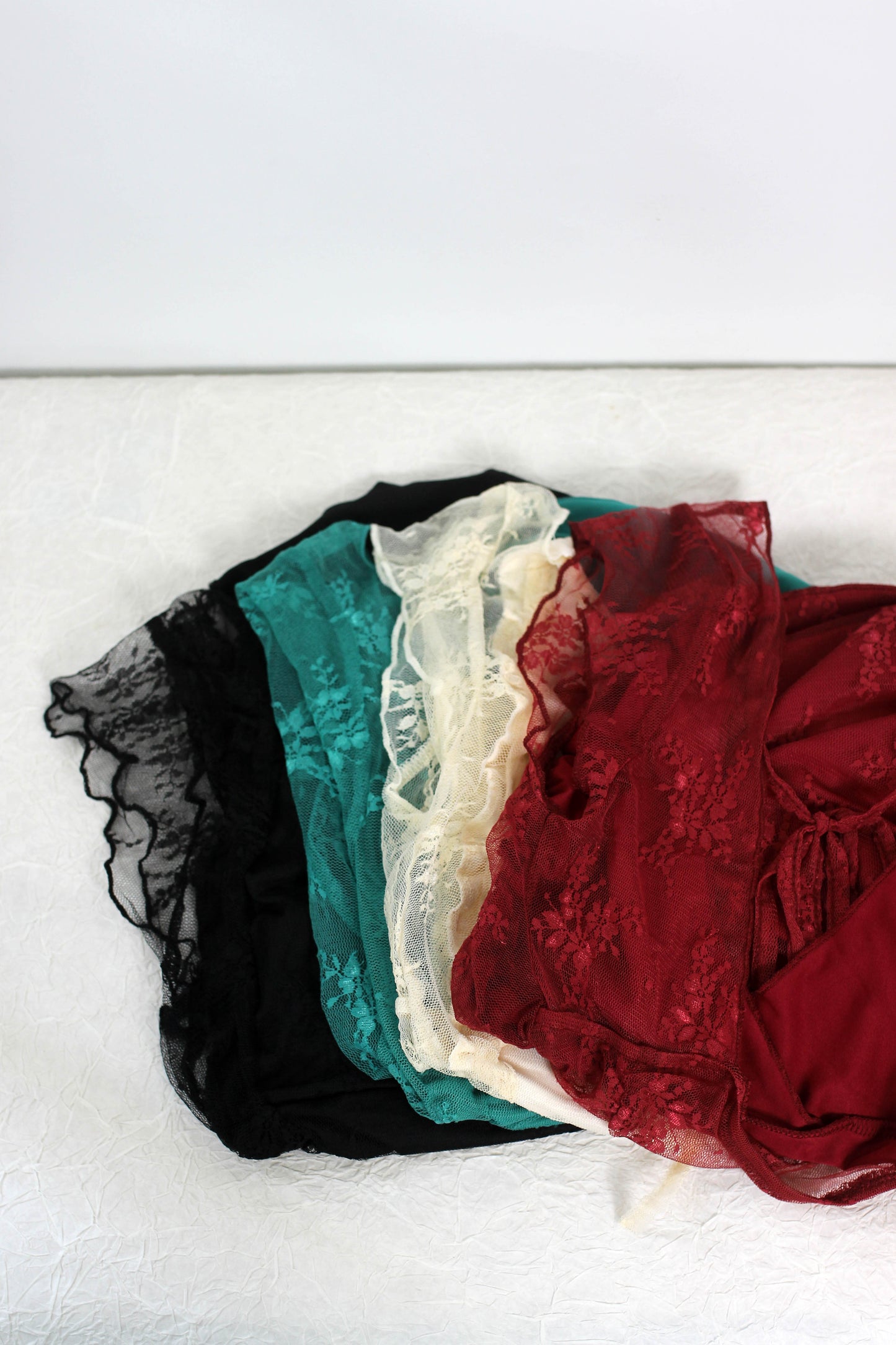 T2502OX87463 - Lace Mesh Halter Neck Sleeveless Top