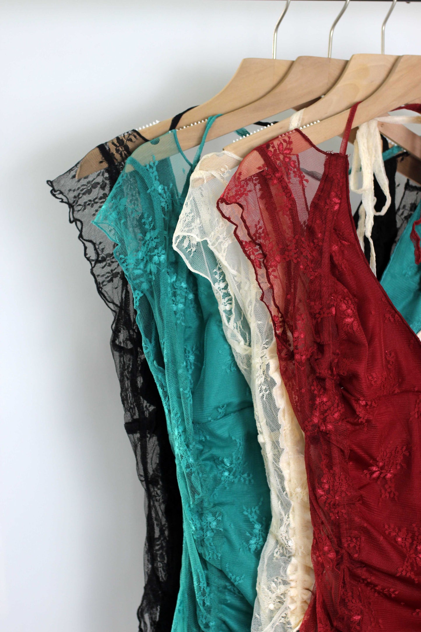 T2502OX87463 - Lace Mesh Halter Neck Sleeveless Top