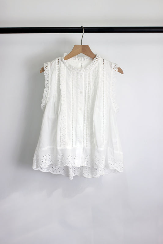 T2502ZNY74476 - Embroidered Eyelet Lace Sleeveless Blouse