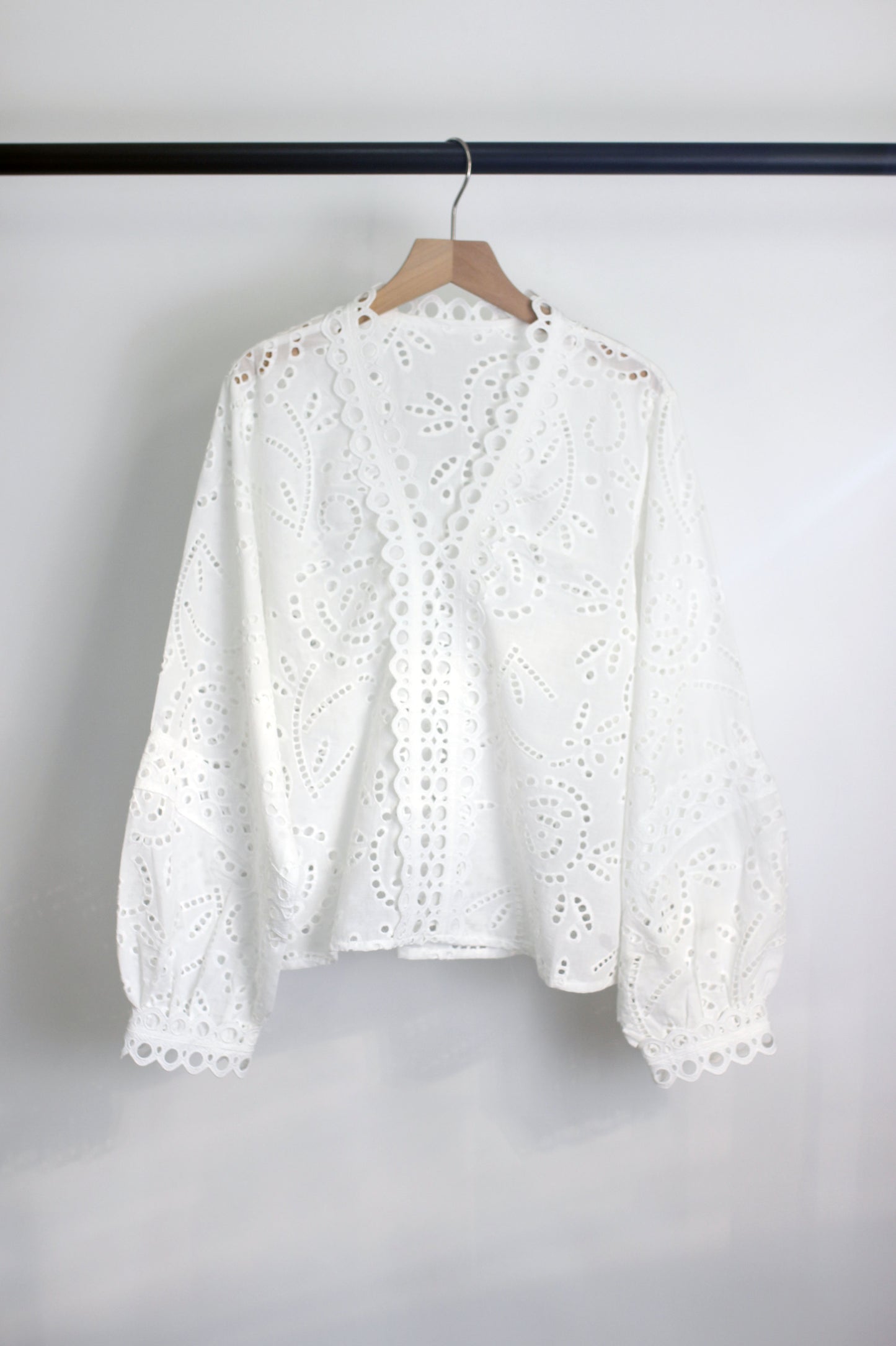 T2502ZNY88478 - Eyelet Lace Cotton Blouse