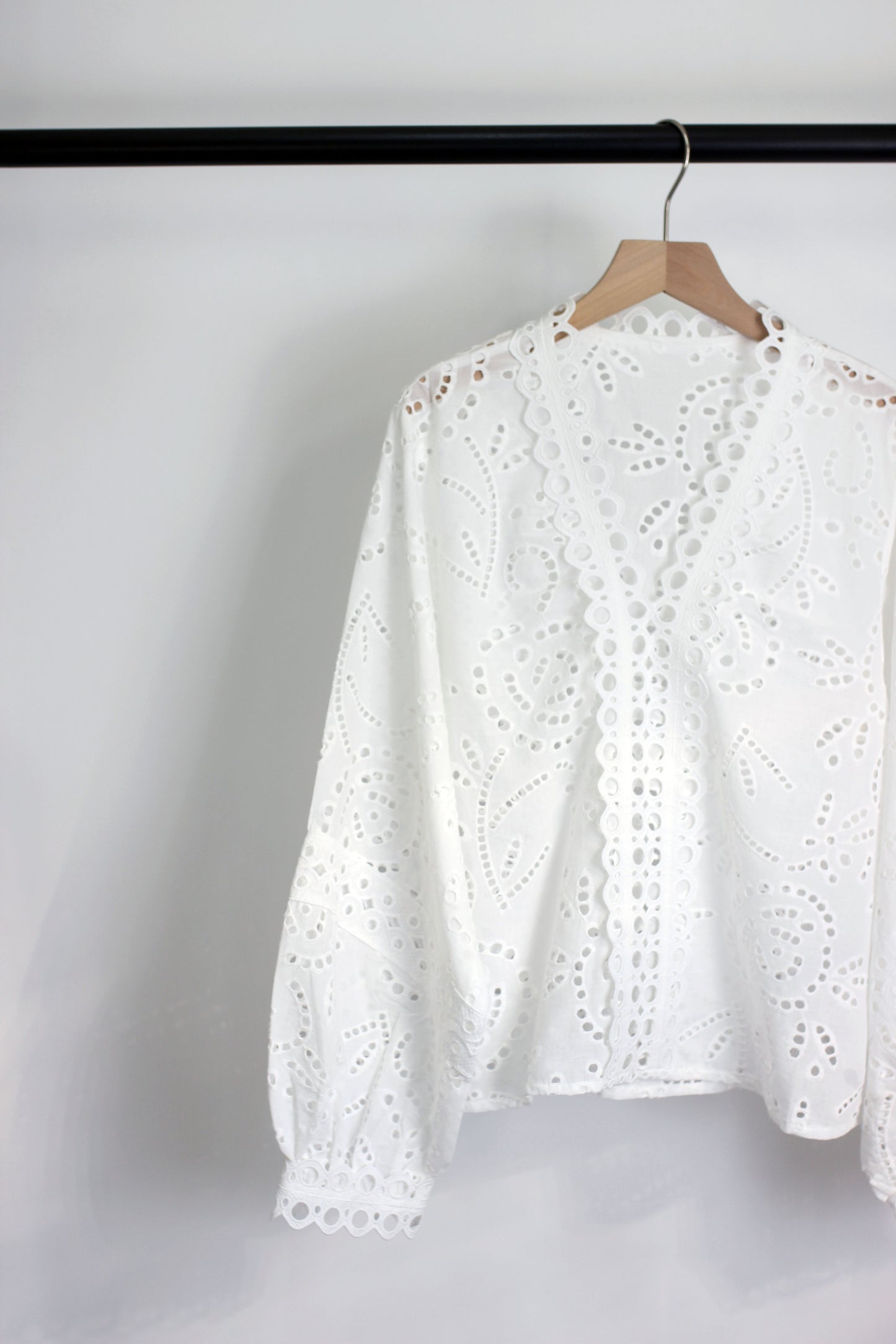 T2502ZNY88478 - Eyelet Lace Cotton Blouse