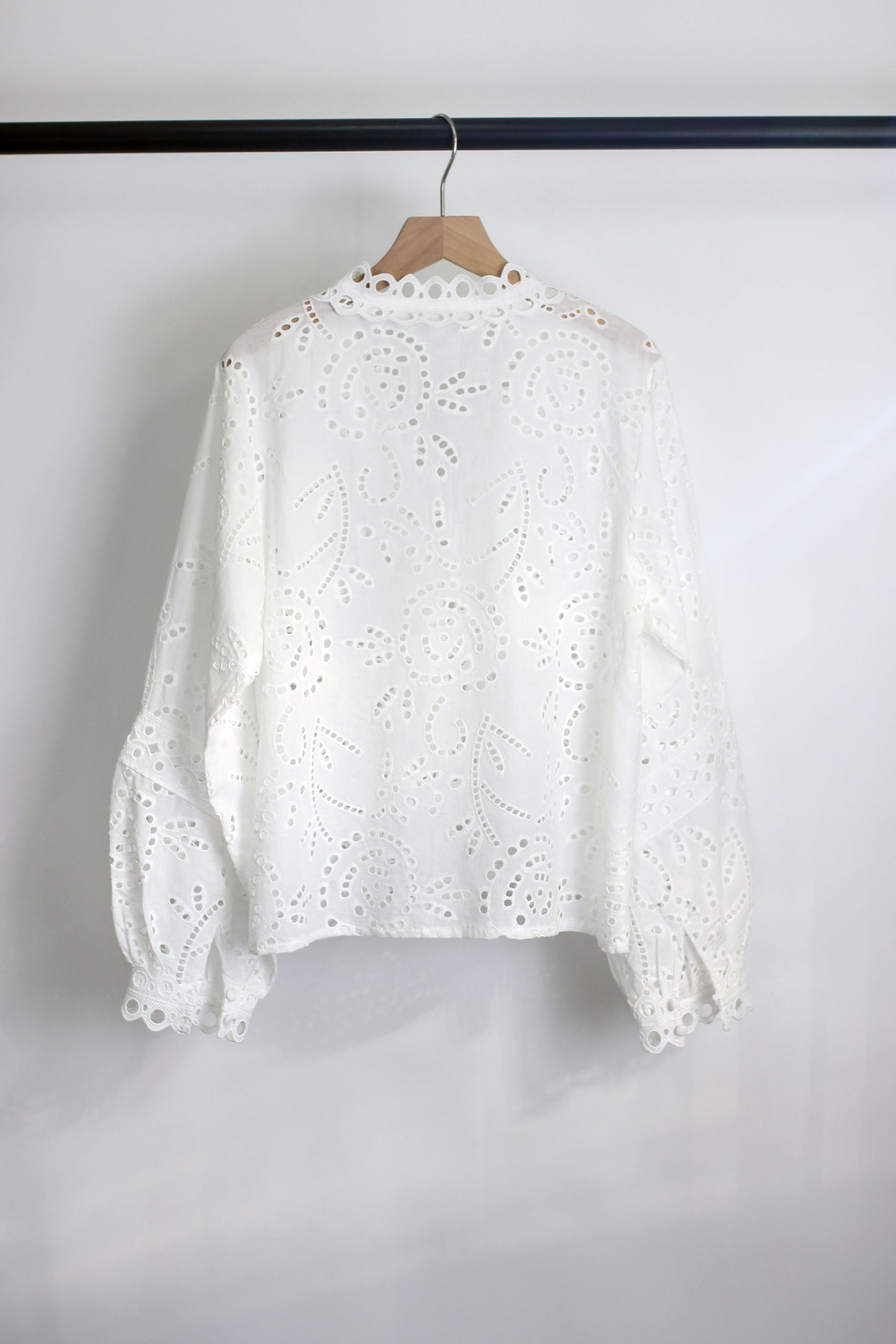 T2502ZNY88478 - Eyelet Lace Cotton Blouse