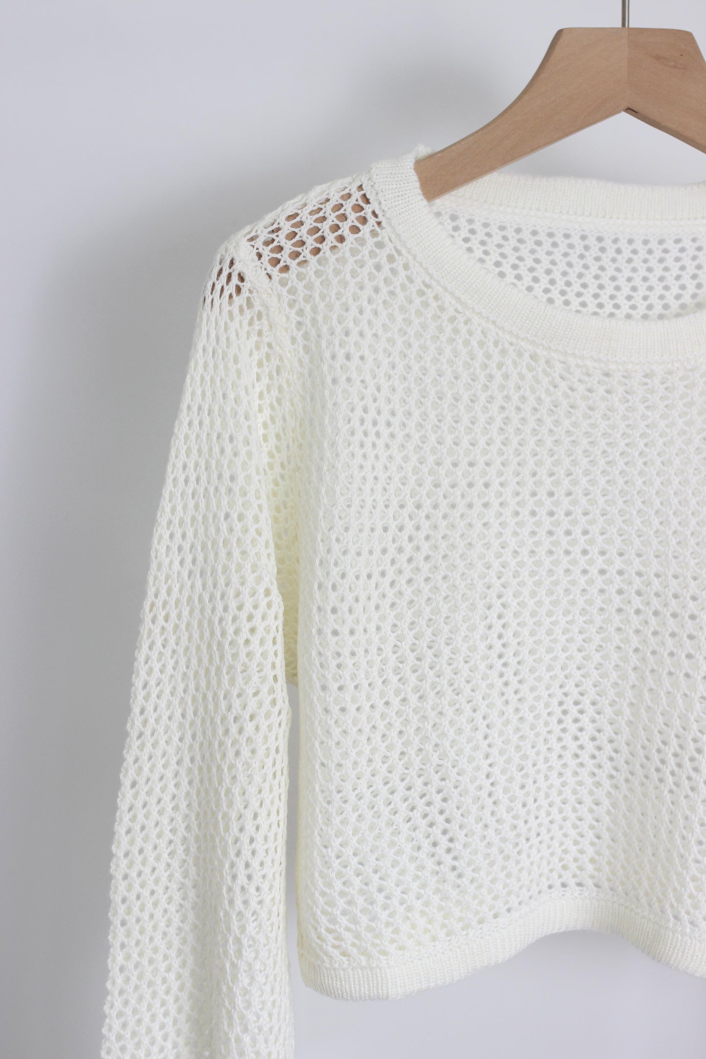 T2504MY76487 - Crochet Knit Long Sleeve Crop Top