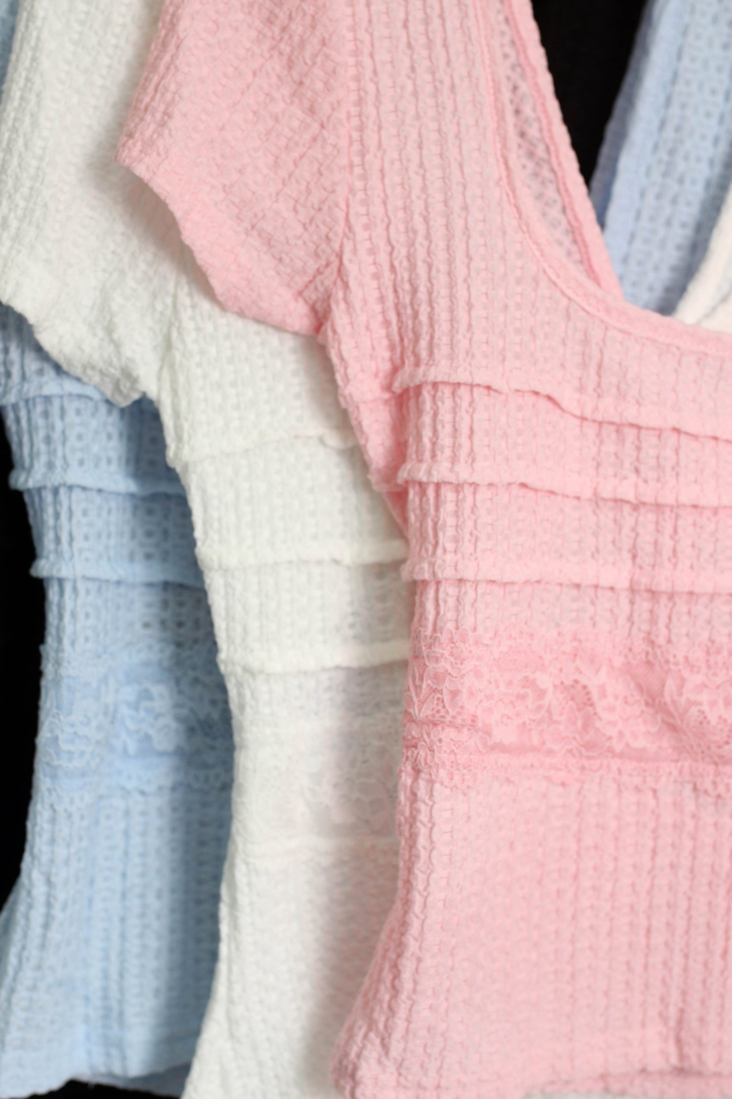 T2506DY69080 - Lace-Trim Textured Knit Top