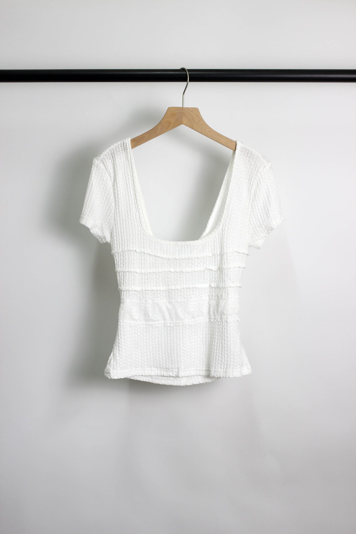 T2506DY69080 - Lace-Trim Textured Knit Top