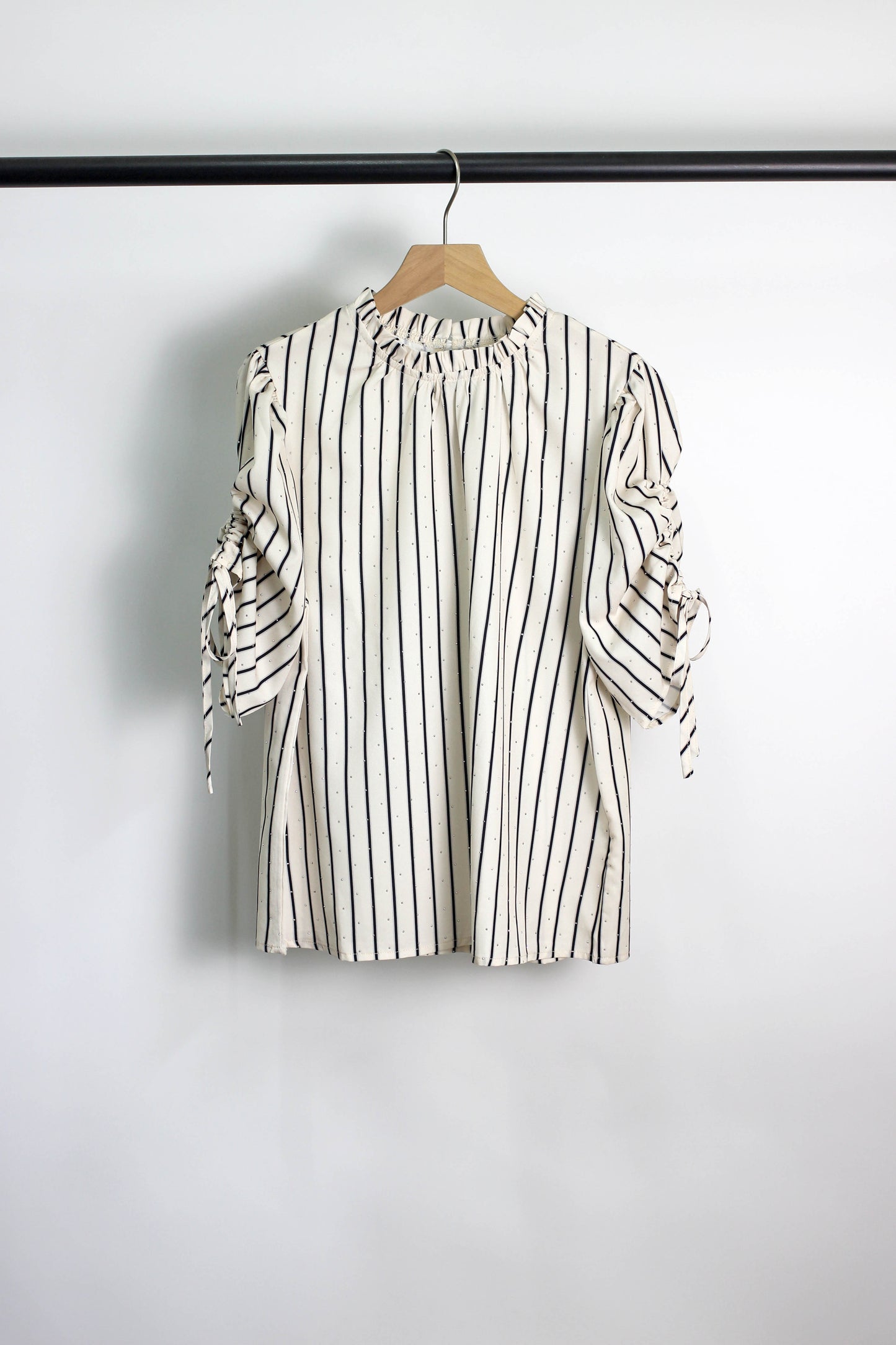 T2506YIB54767 - Striped Drawstring Sleeve Rhinestone Blouse