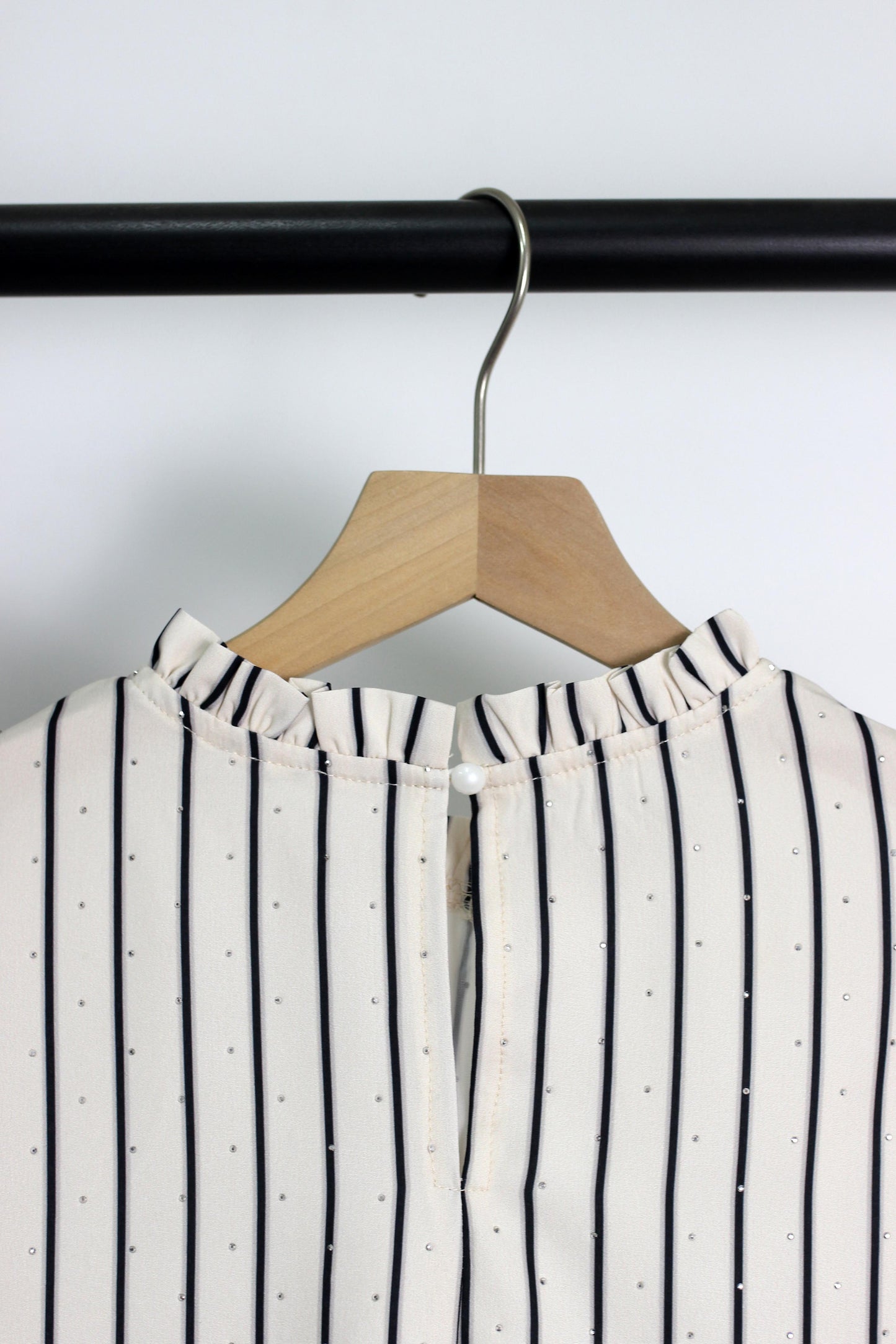 T2506YIB54767 - Striped Drawstring Sleeve Rhinestone Blouse