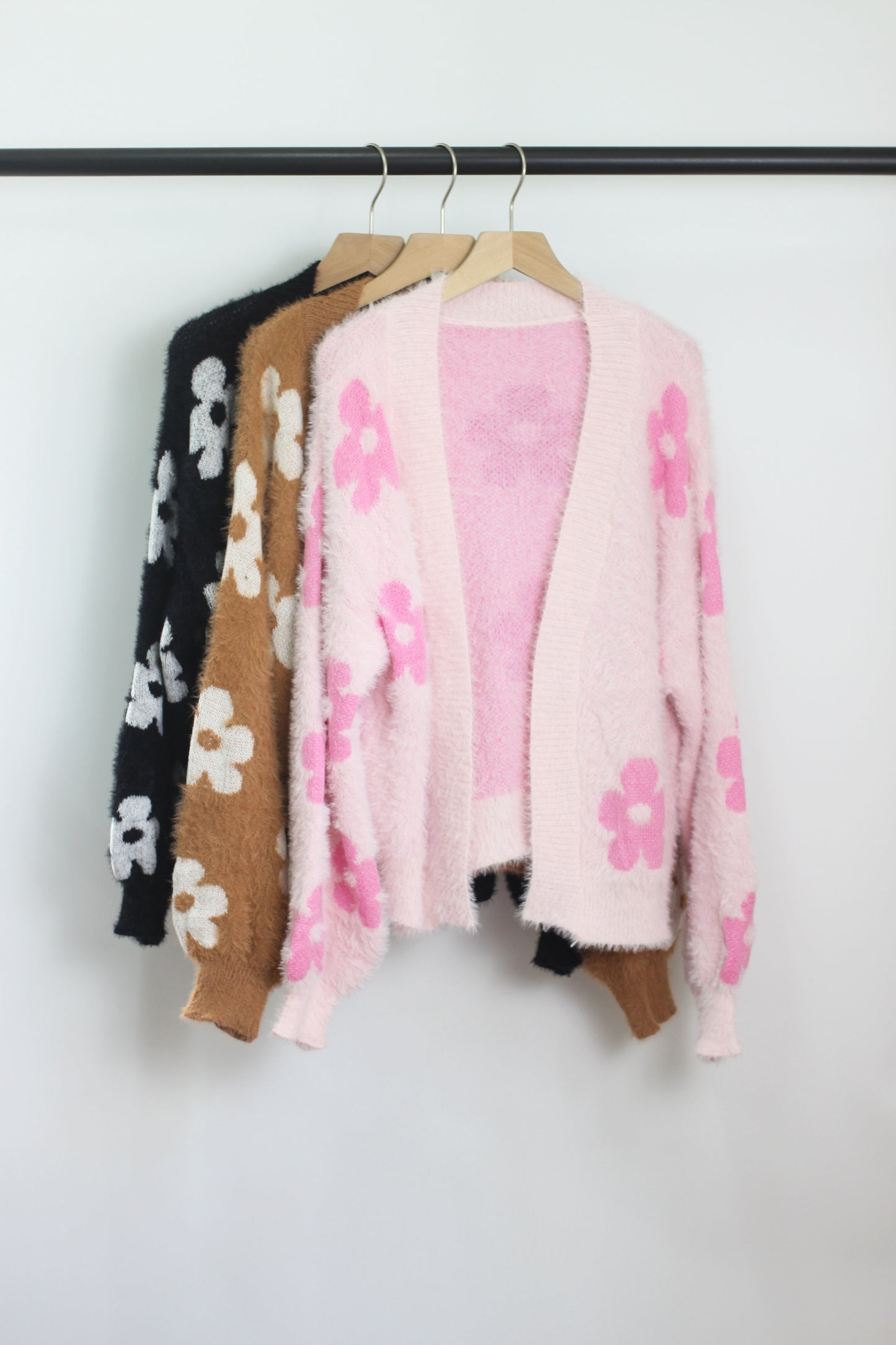 W2206JYYS4894-1 - Floral Fuzzy Open-Front Cardigan