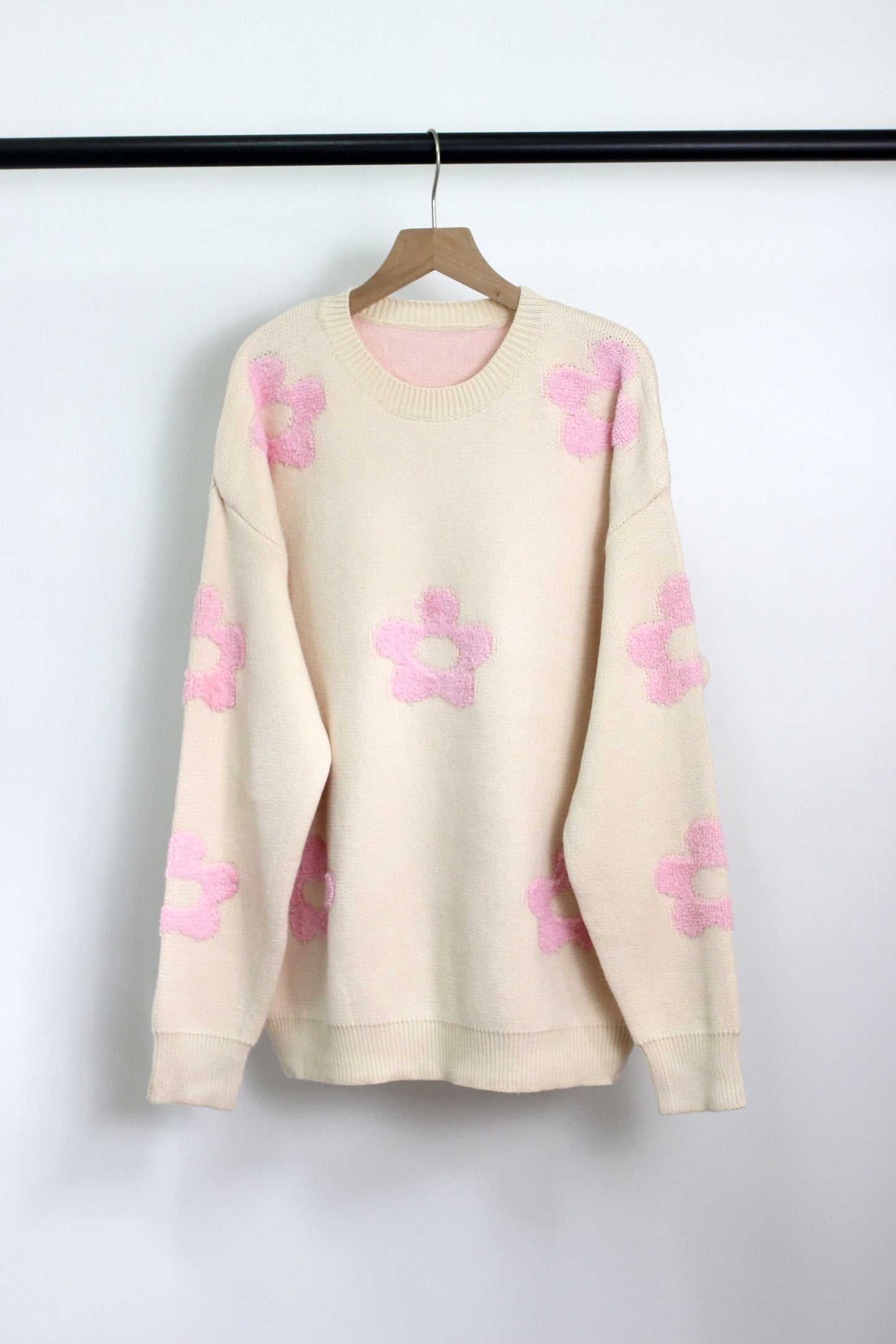 W2406JYYS52185 - WOMEN FLORAL PATTERN ACRYLIC SWEATER