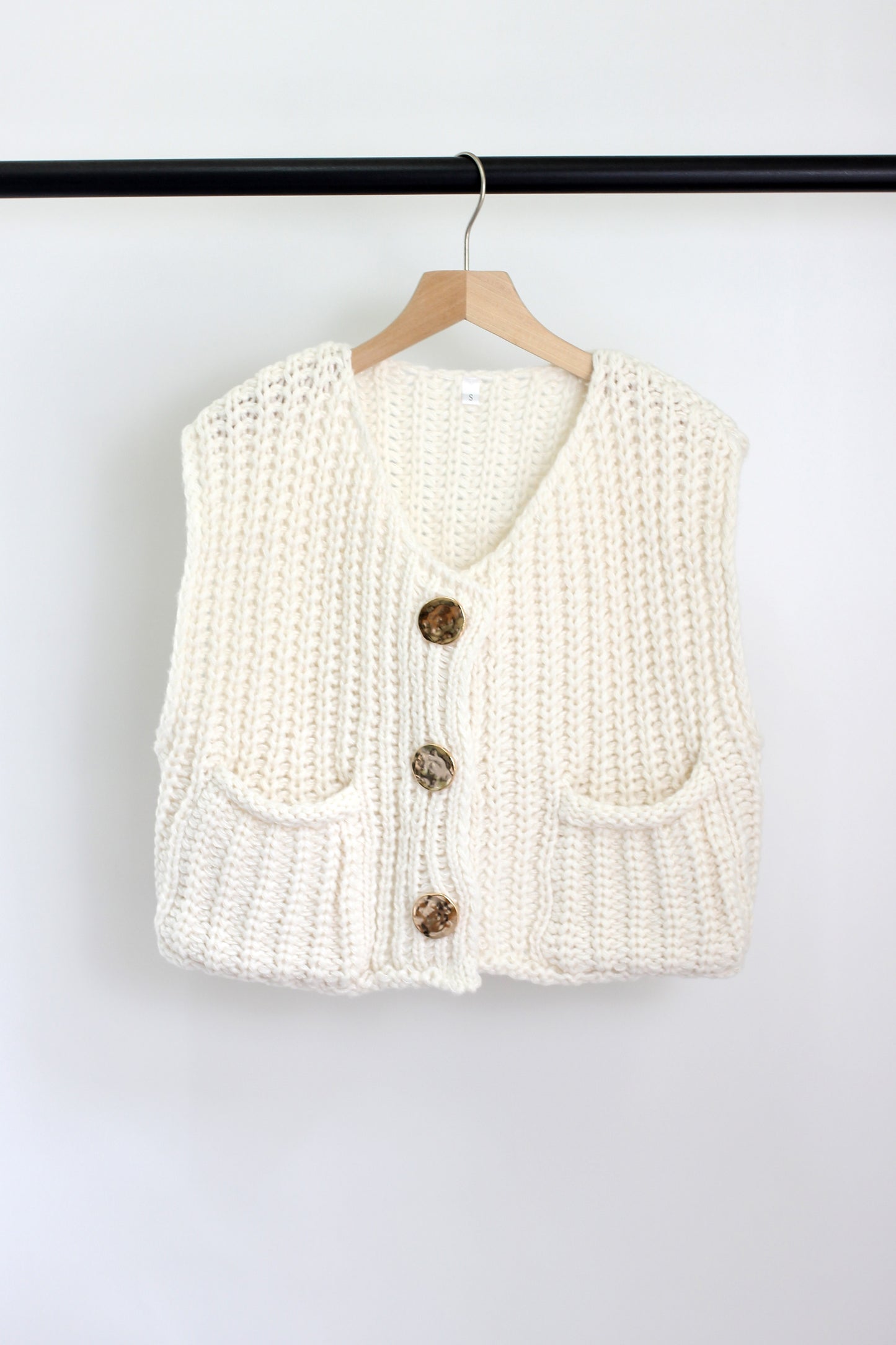 W2406KBZ36375 - CHUNKY KINT POLYESTER SWEATER VEST