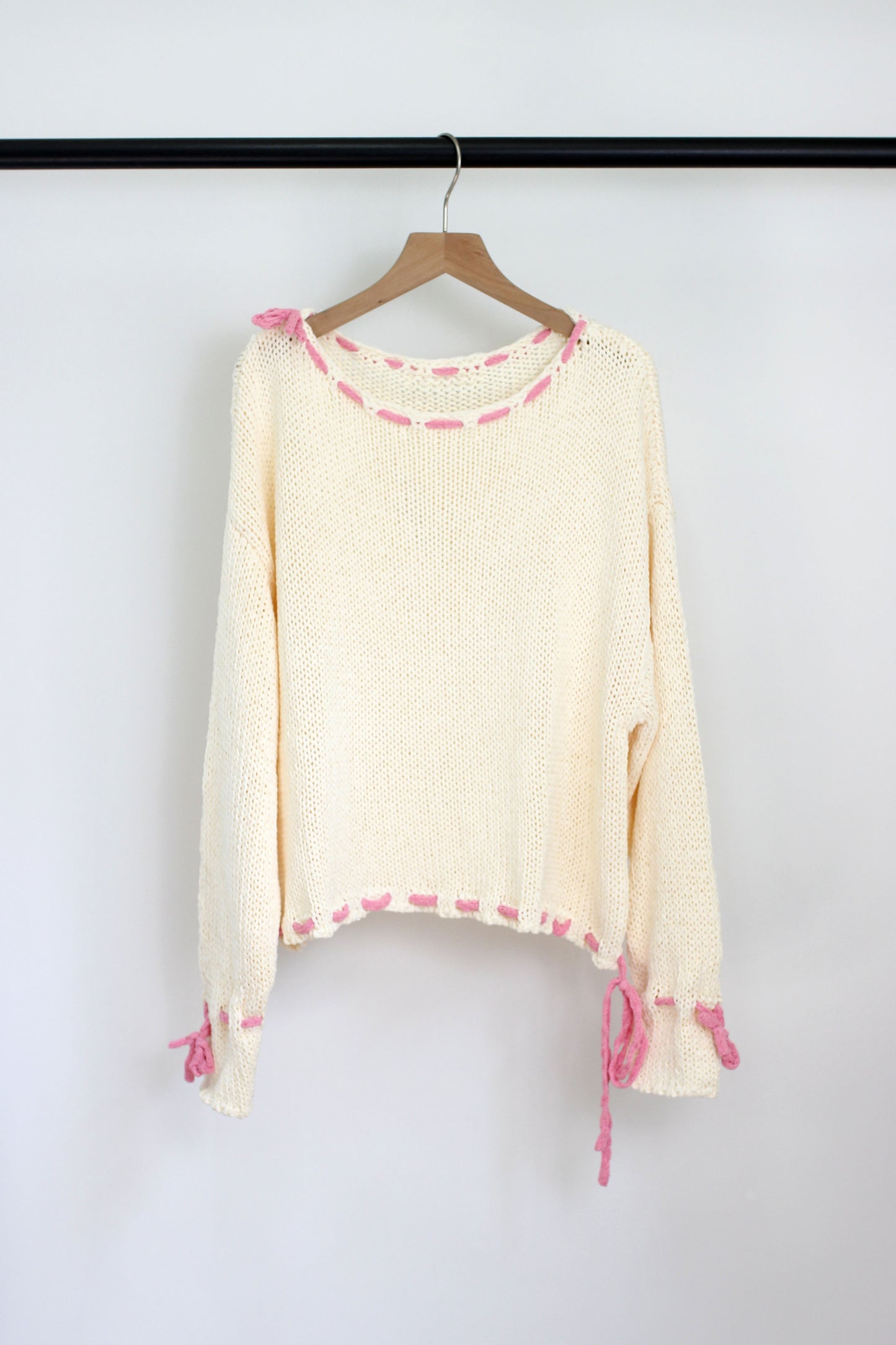 W2406MY20613 -  OUTLINE LONG SLEEVE SWEATER