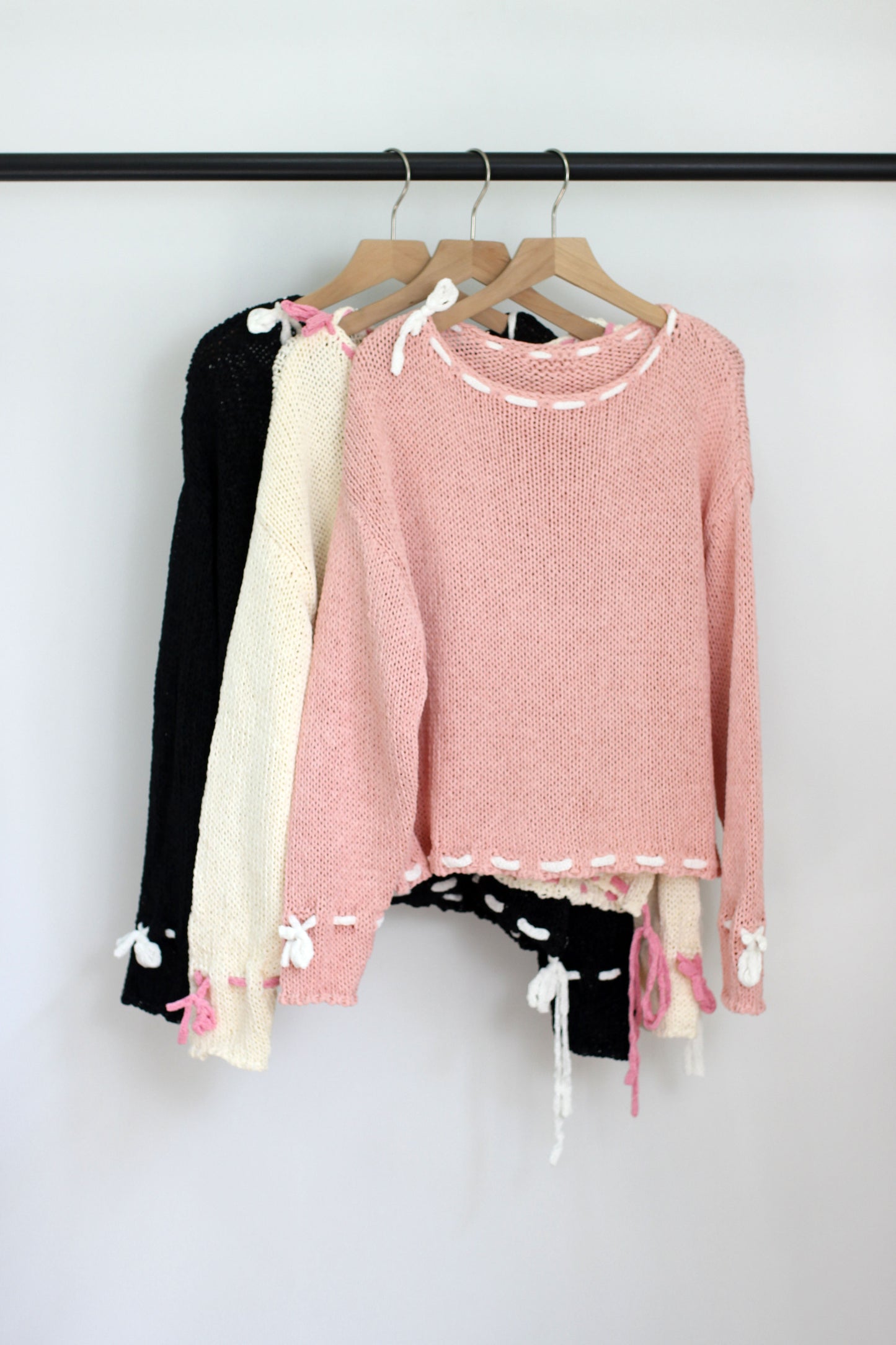 W2406MY20613 -  OUTLINE LONG SLEEVE SWEATER