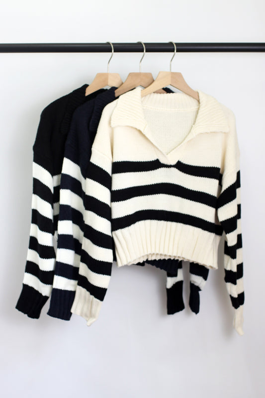 W2407MNE11038 - STRIPED COLLAR CROP SWEATER