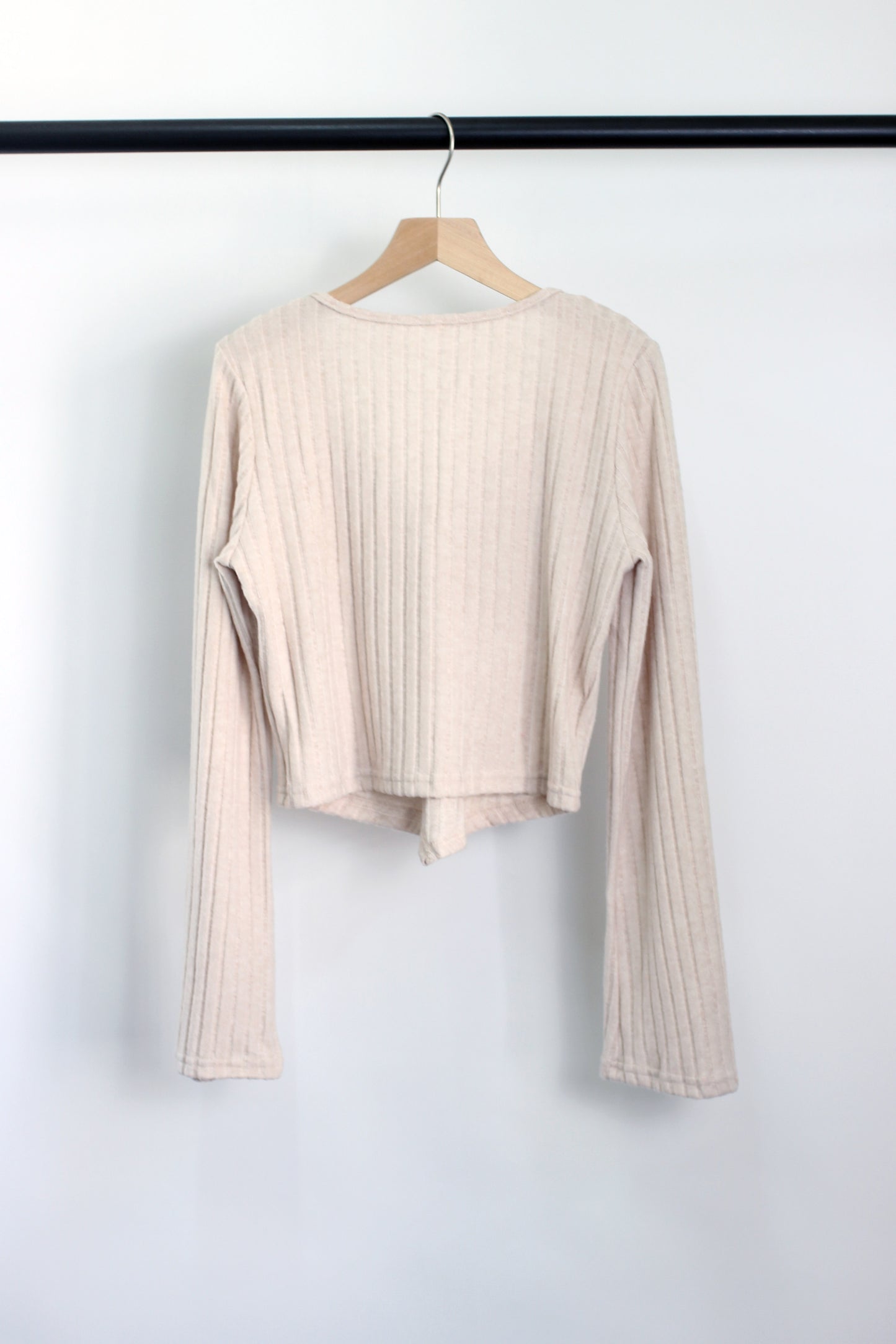 W2408DUY94411 - Classic Tie-Front Ribbed Sweater