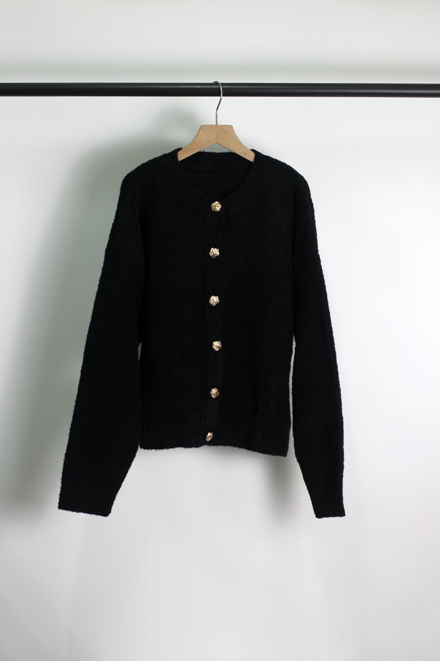 W2506MY42289 - Women¡¯s Knit Cardigan with Gold Buttons