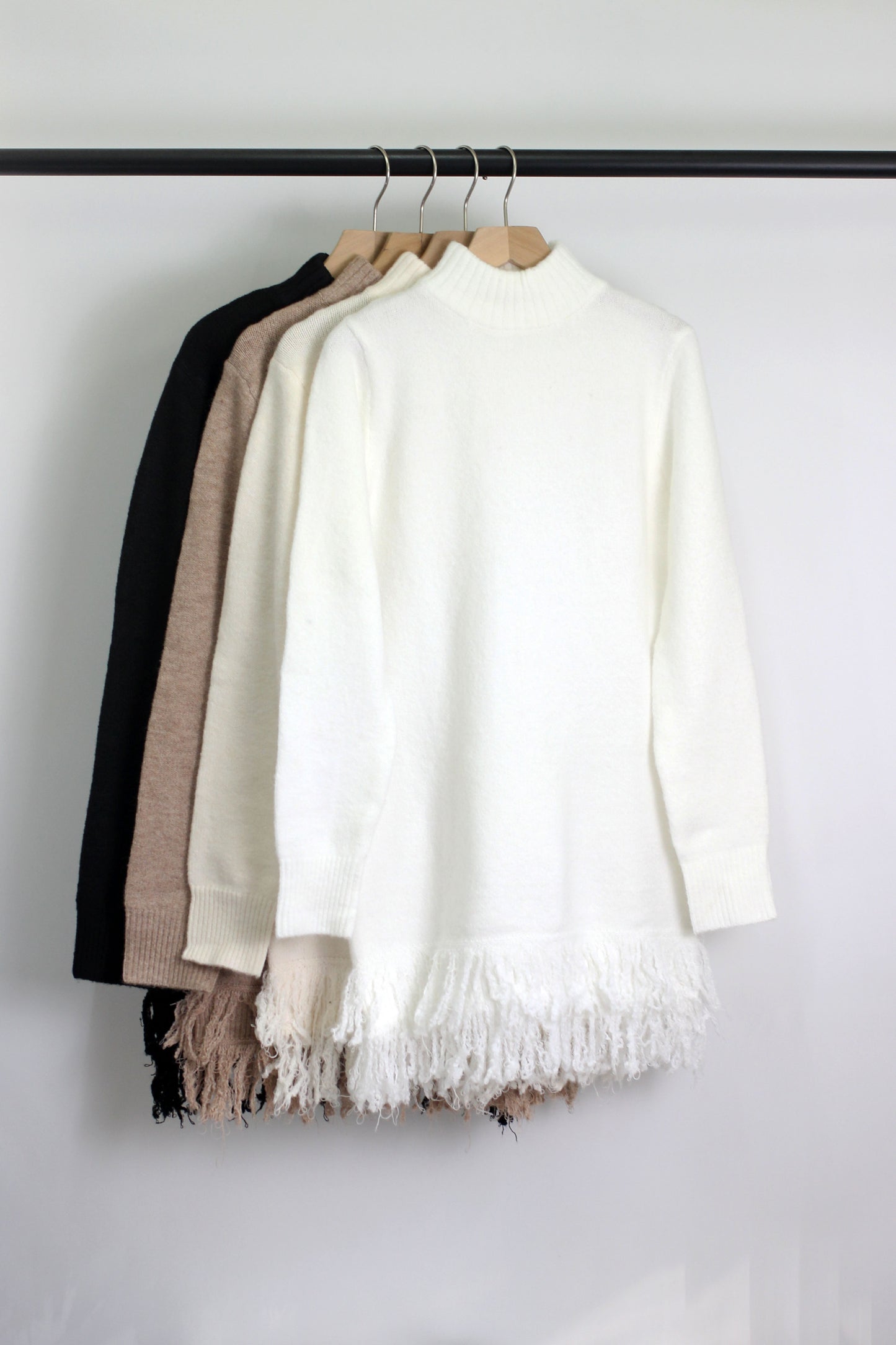 W2506MY88971 - Women¡¯s Knit Sweater Dress with Fringed Hem