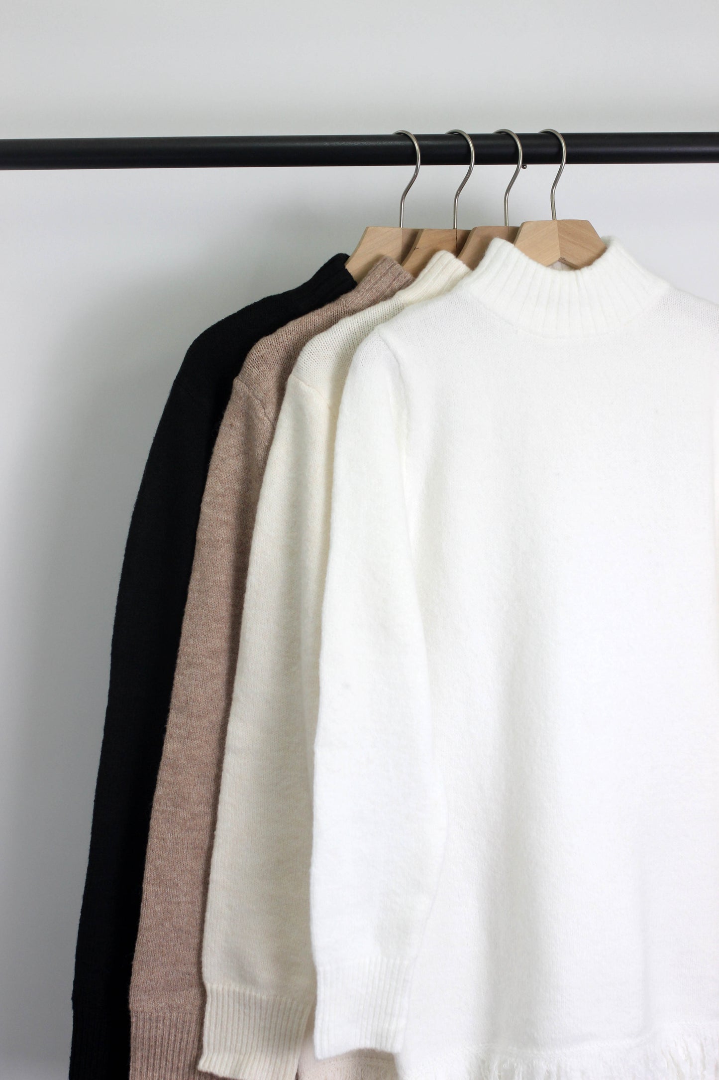 W2506MY88971 - Women¡¯s Knit Sweater Dress with Fringed Hem
